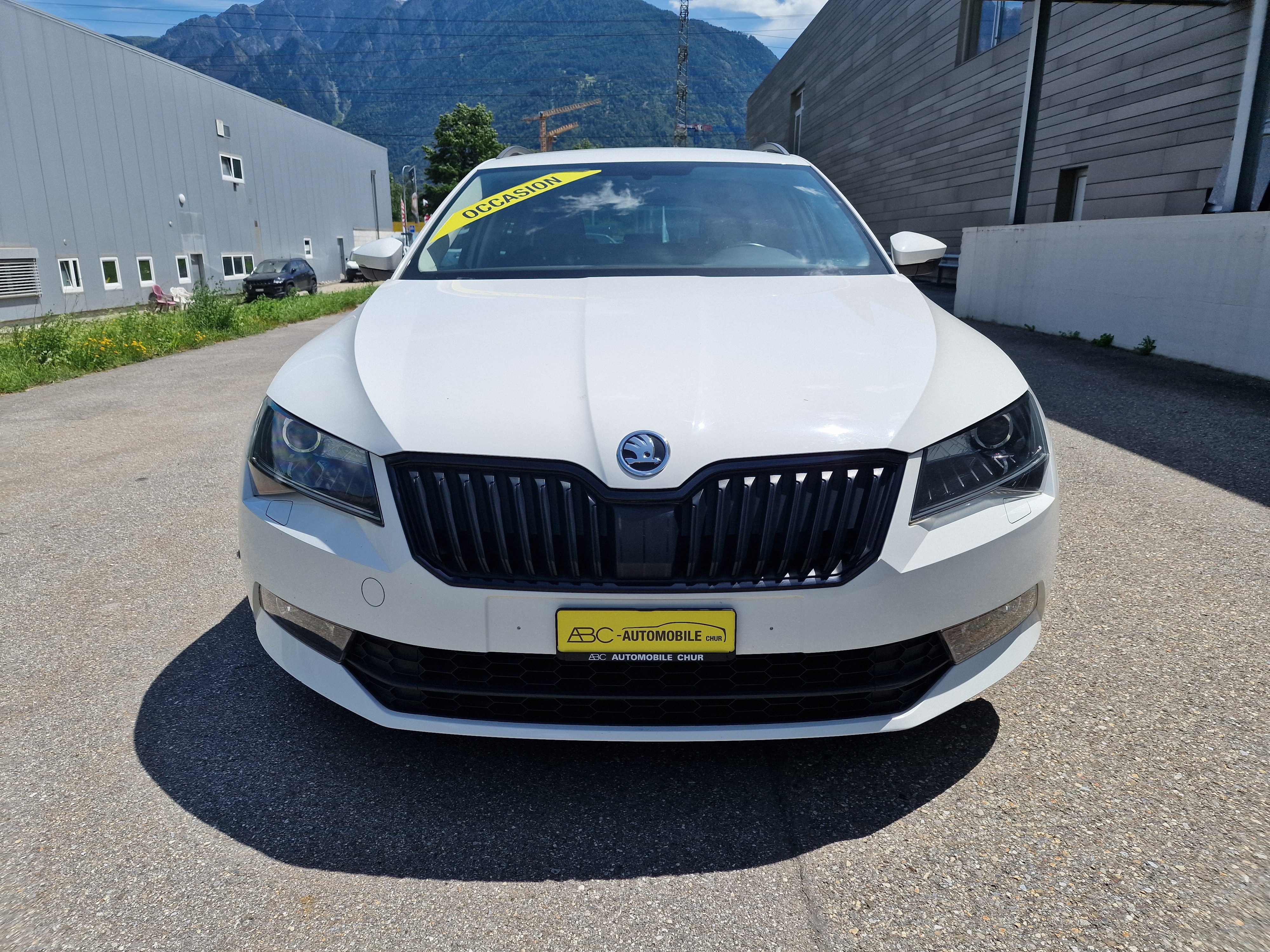 SKODA Superb Combi 2.0 TDi Ambition