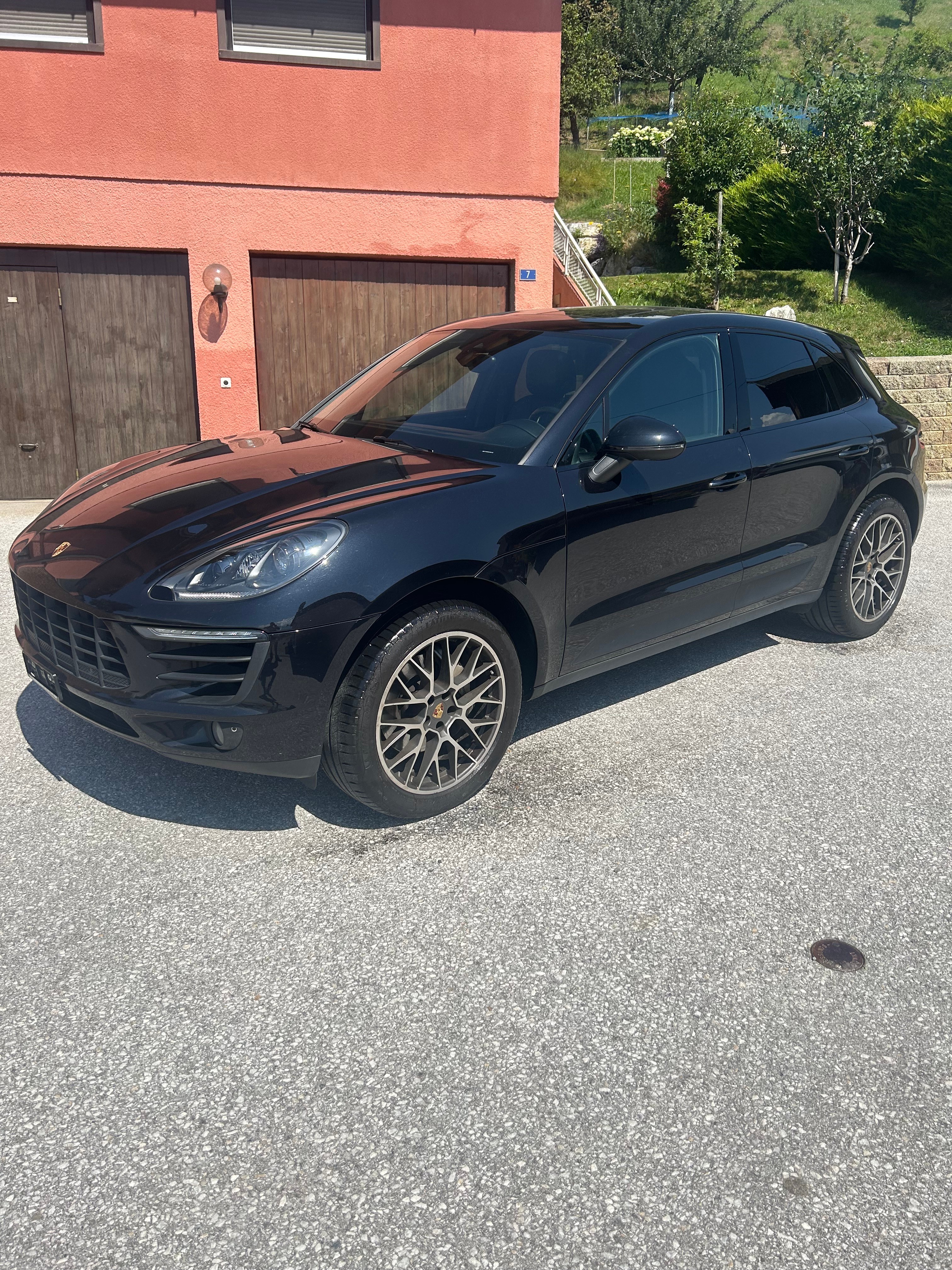 PORSCHE Macan S PDK