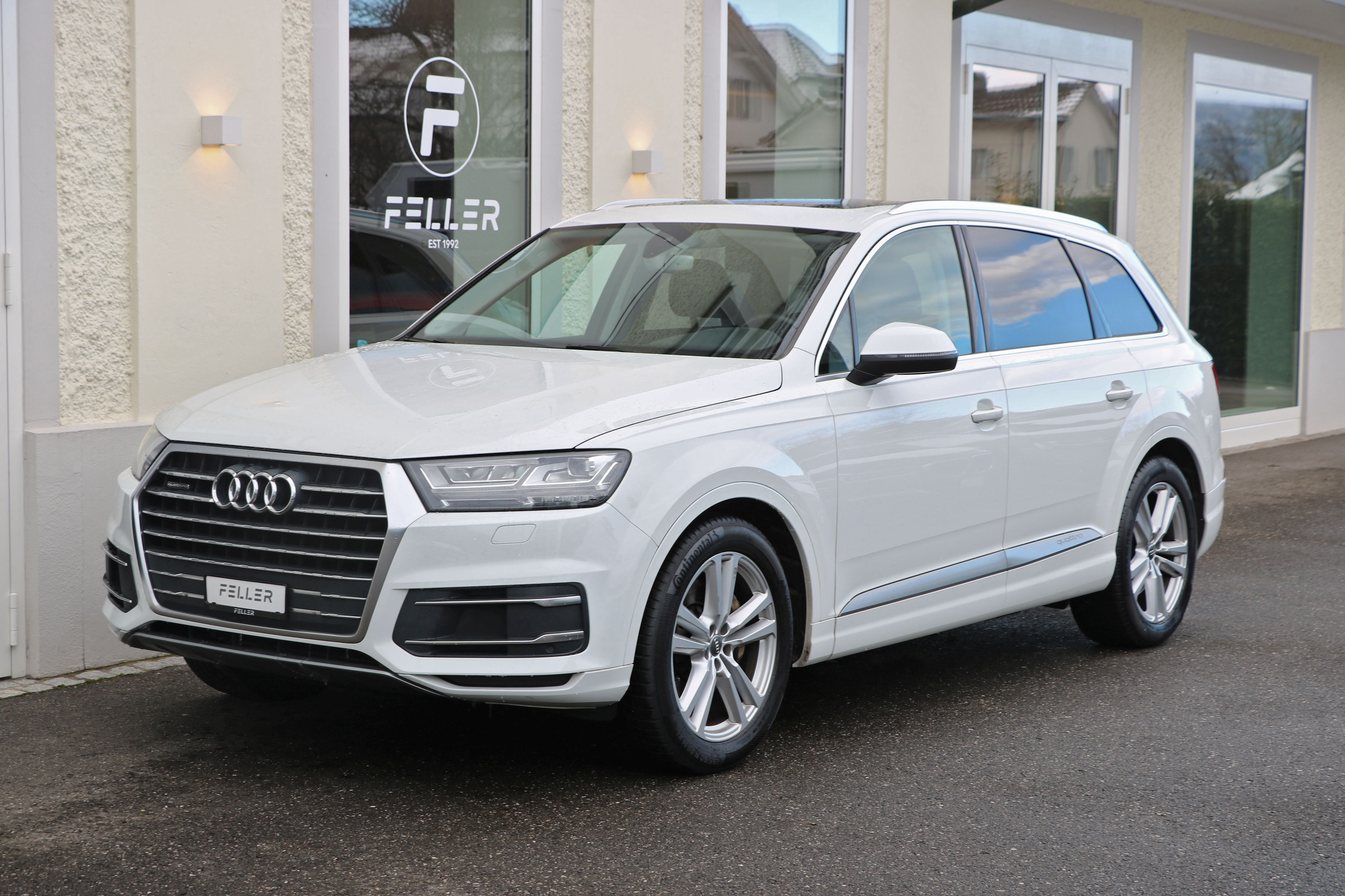 AUDI Q7 3.0 TDI quattro tiptronic 7 Plätzer AHK Standheizung ab MFK