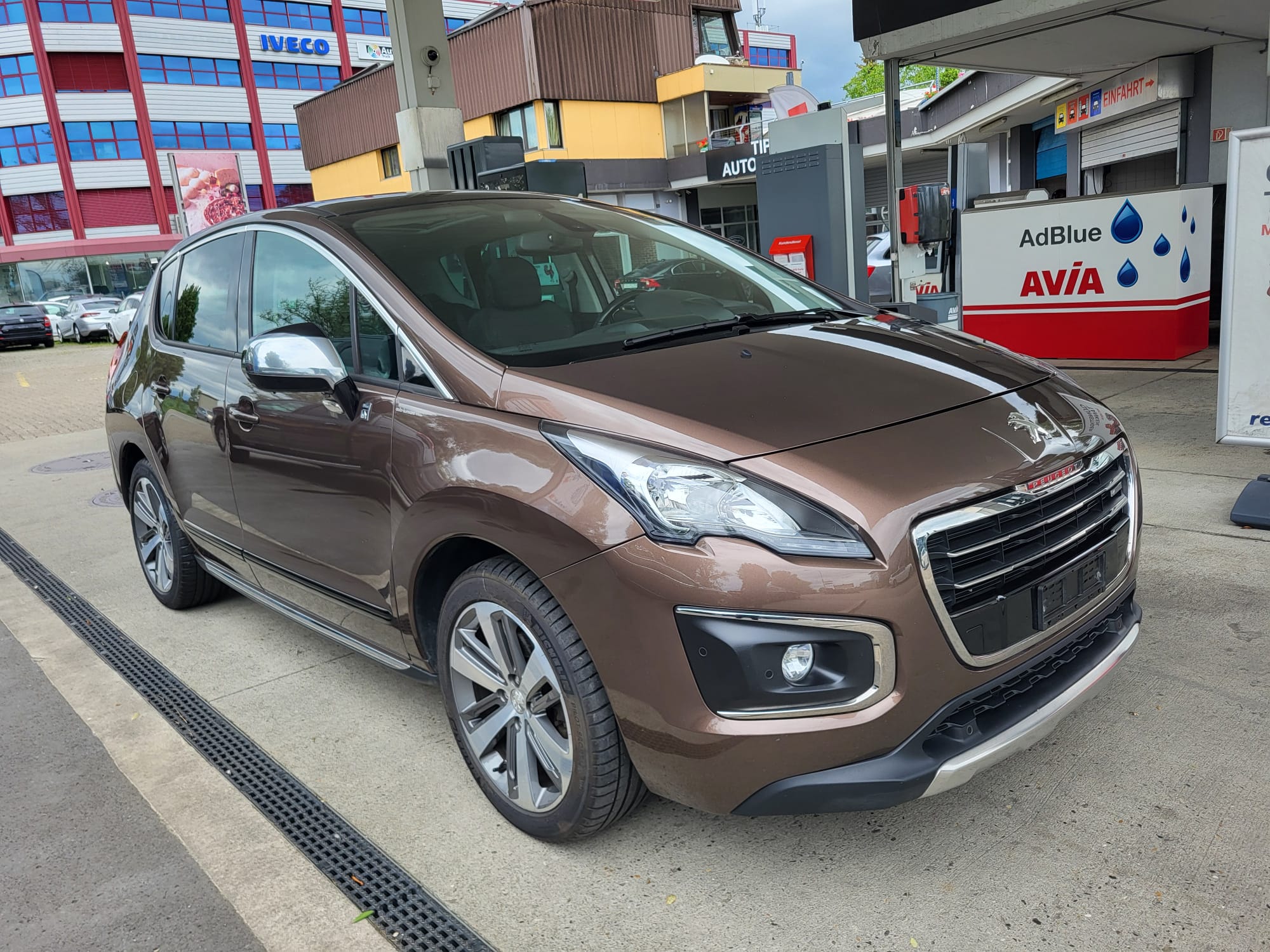 PEUGEOT 3008 HYbrid4 2.0 HDI ETG6