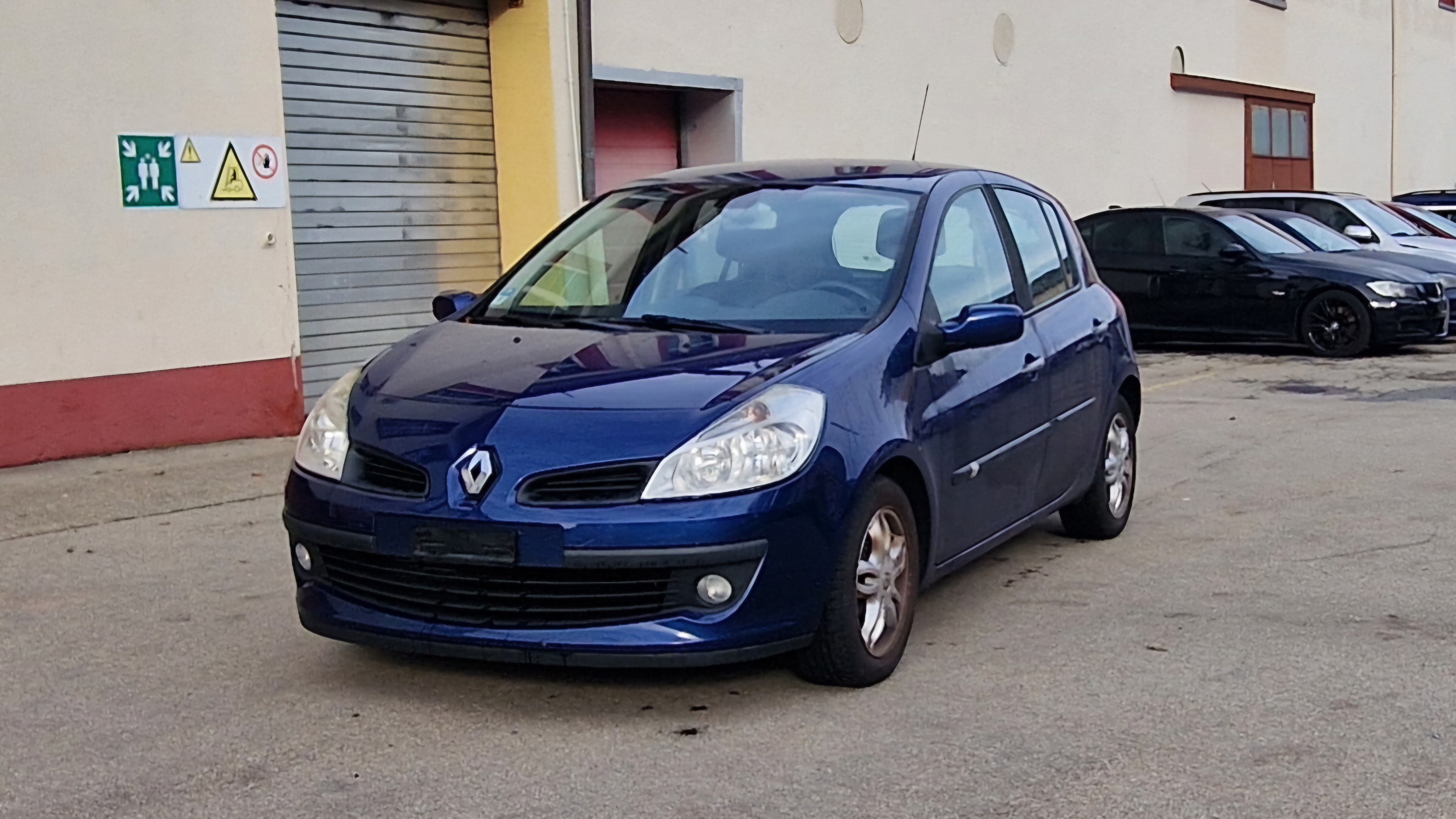 RENAULT Clio 1.2 16V Turbo Rip Curl