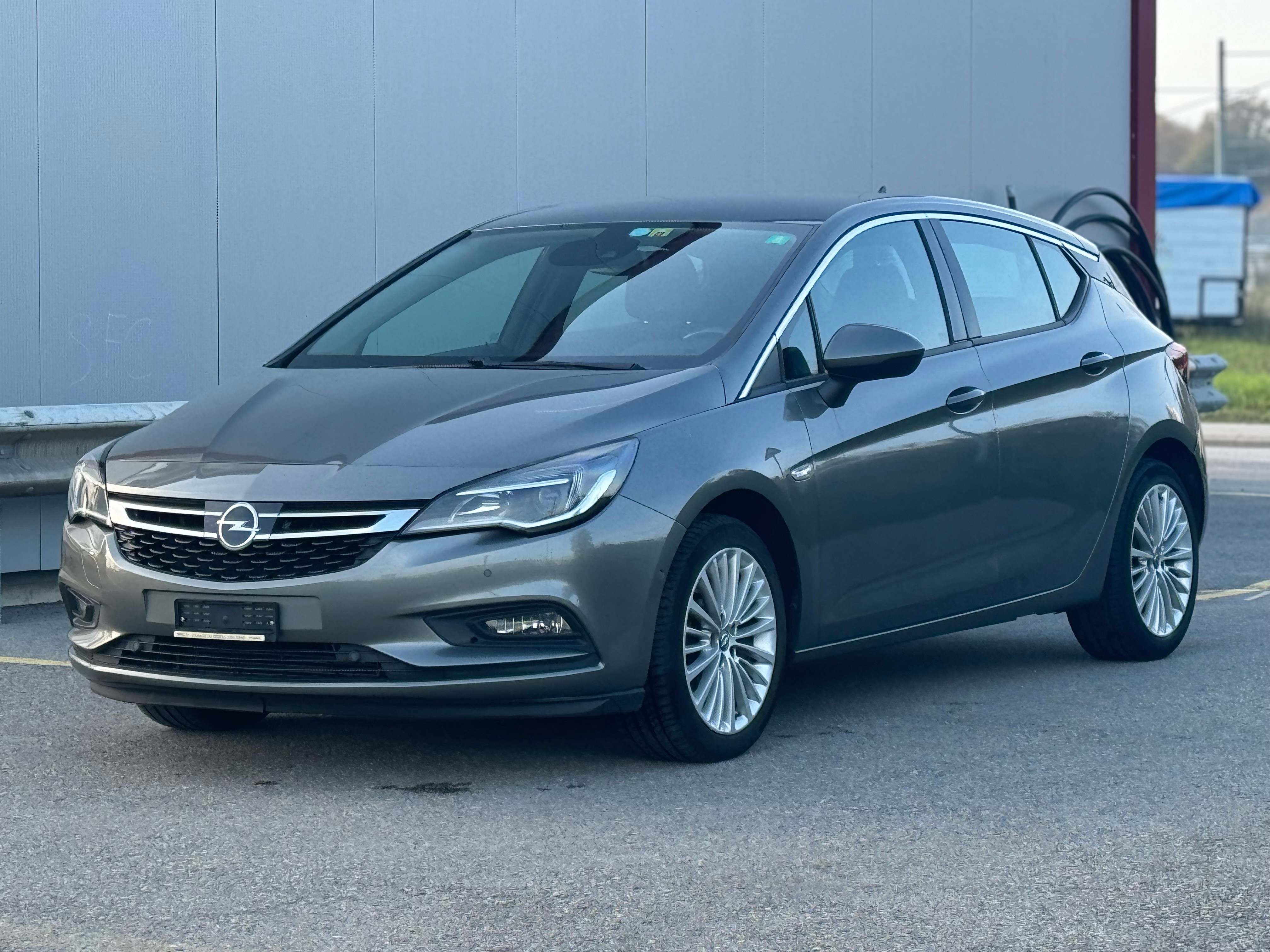 OPEL Astra 1.4i Turbo Excellence Automatic