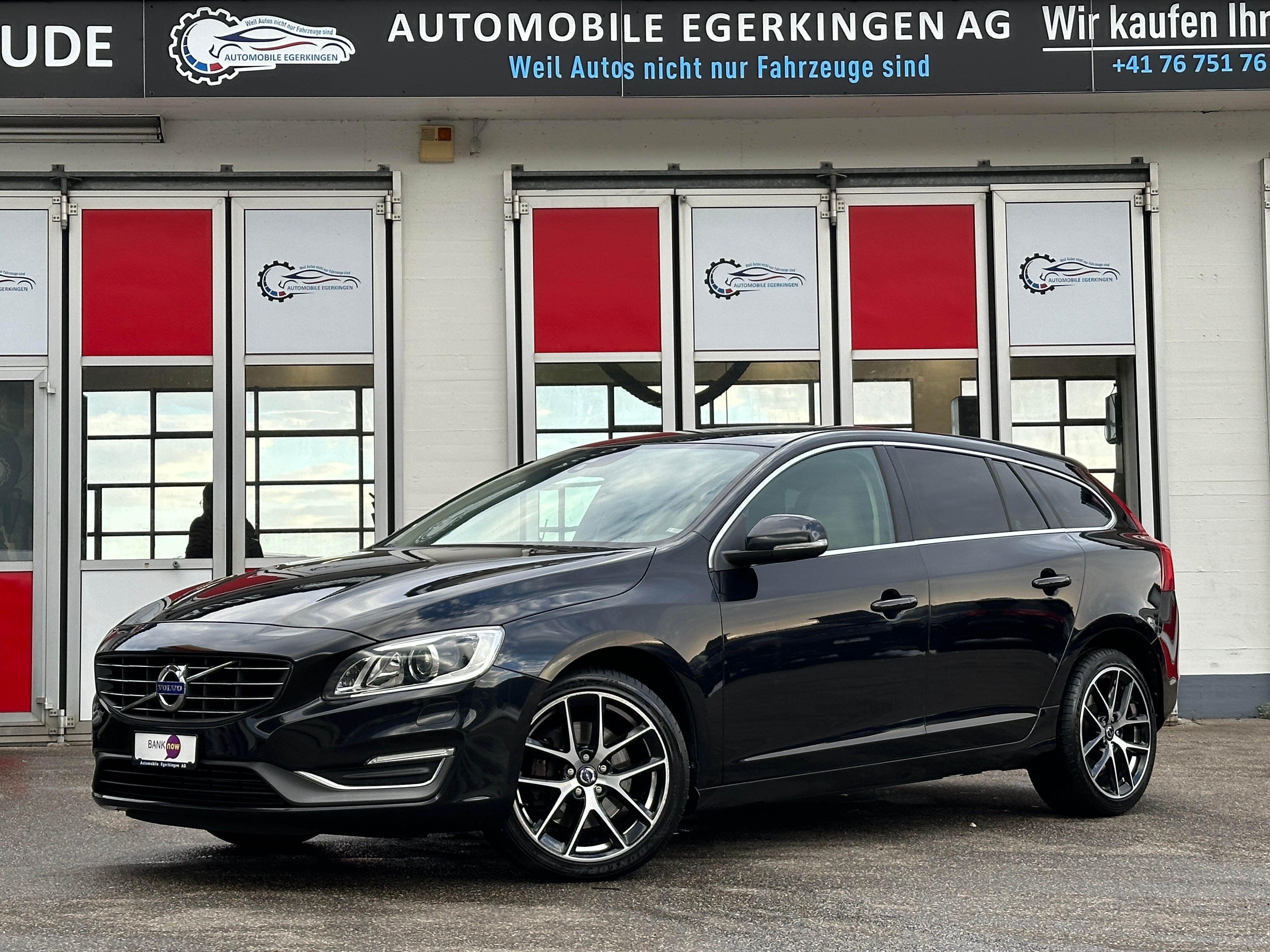 VOLVO V60 D5 AWD Summum Geartronic