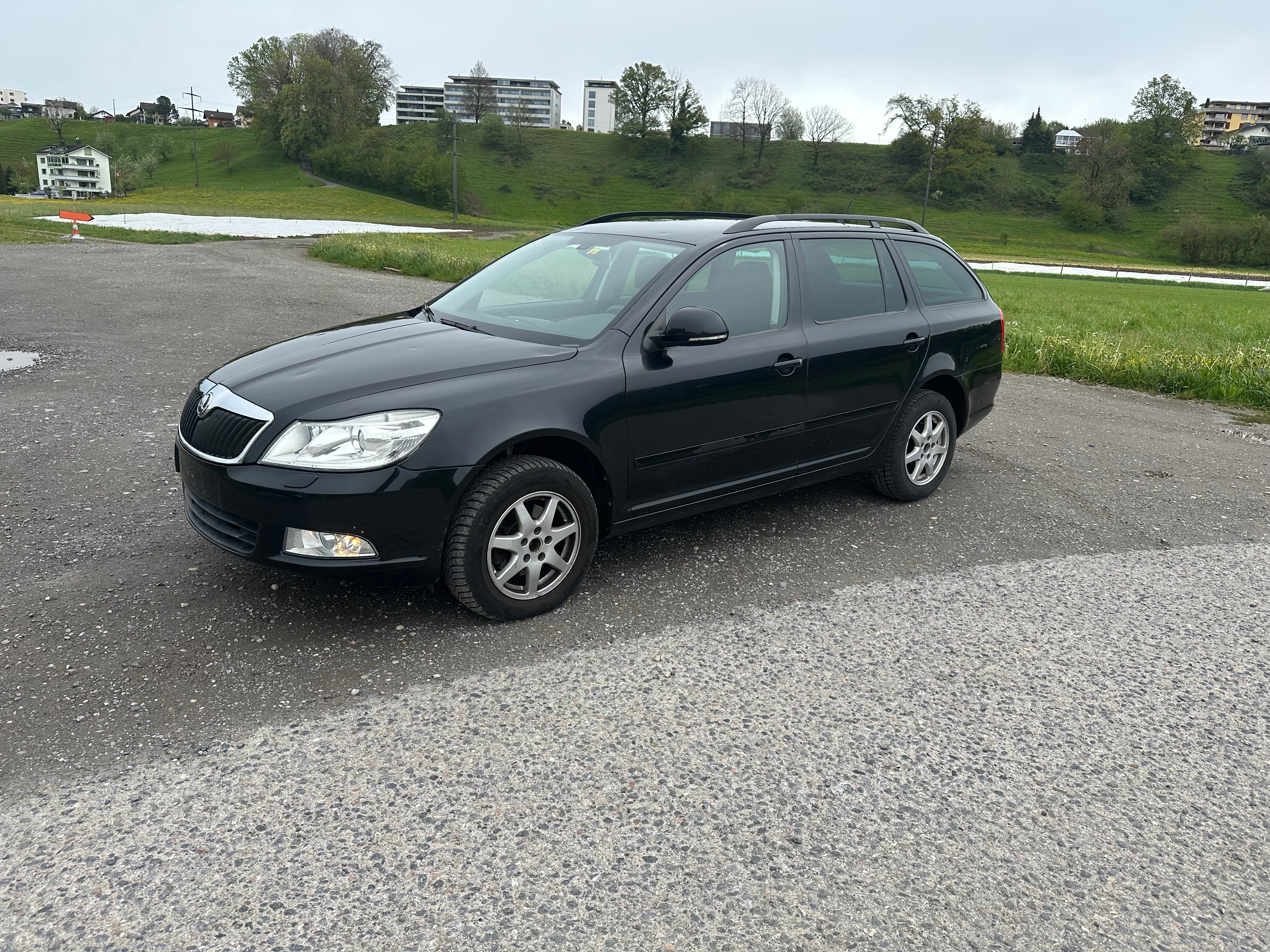 SKODA Octavia Combi 1.6 TDI Entry DSG