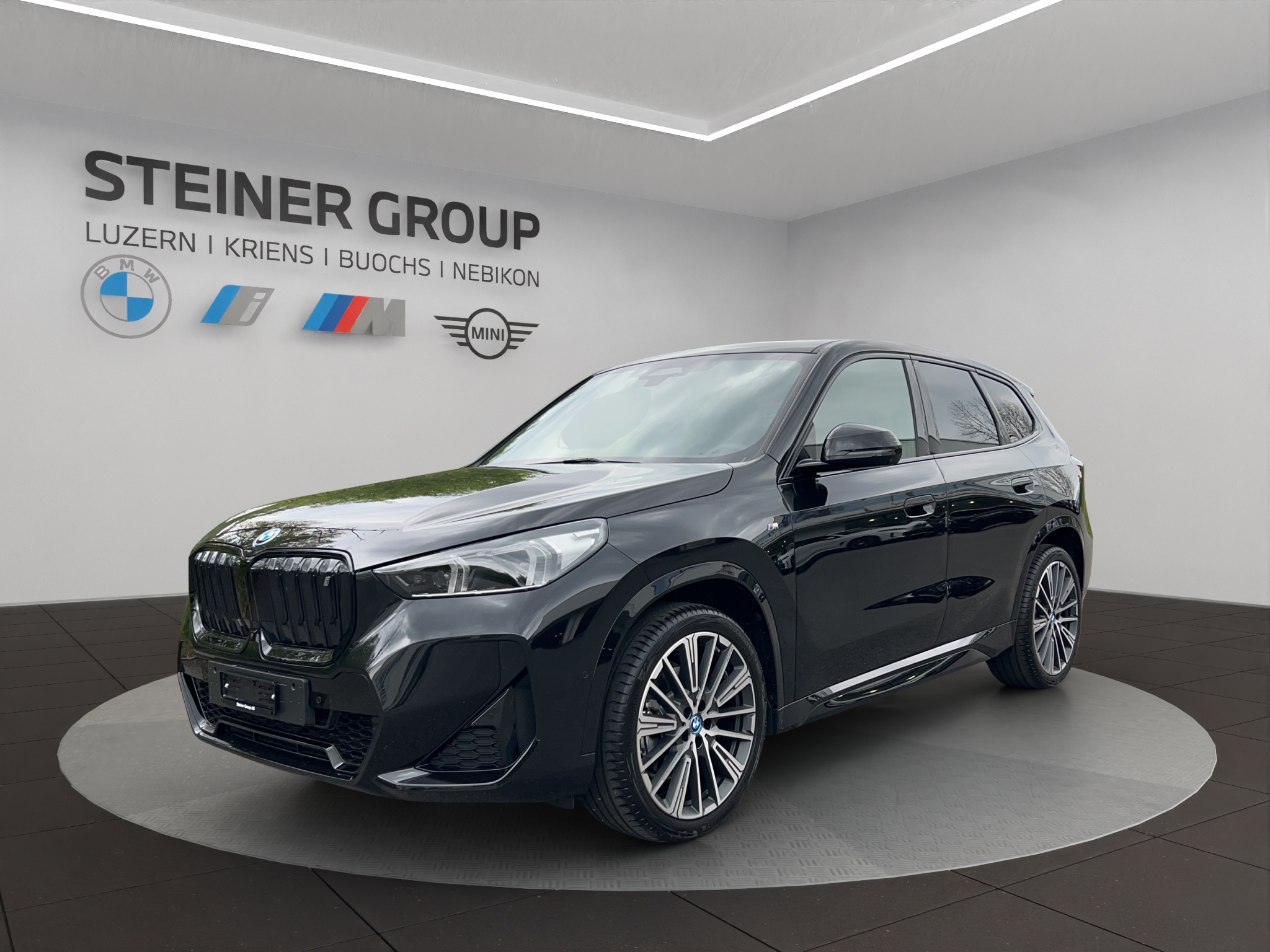 BMW iX1 xDrive 30 M Sport