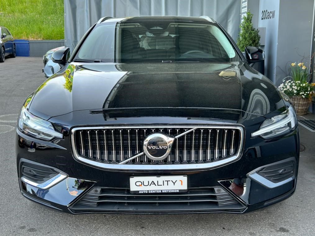 VOLVO V60 B4 Benzin Mild Hybrid Momentum Geartronic