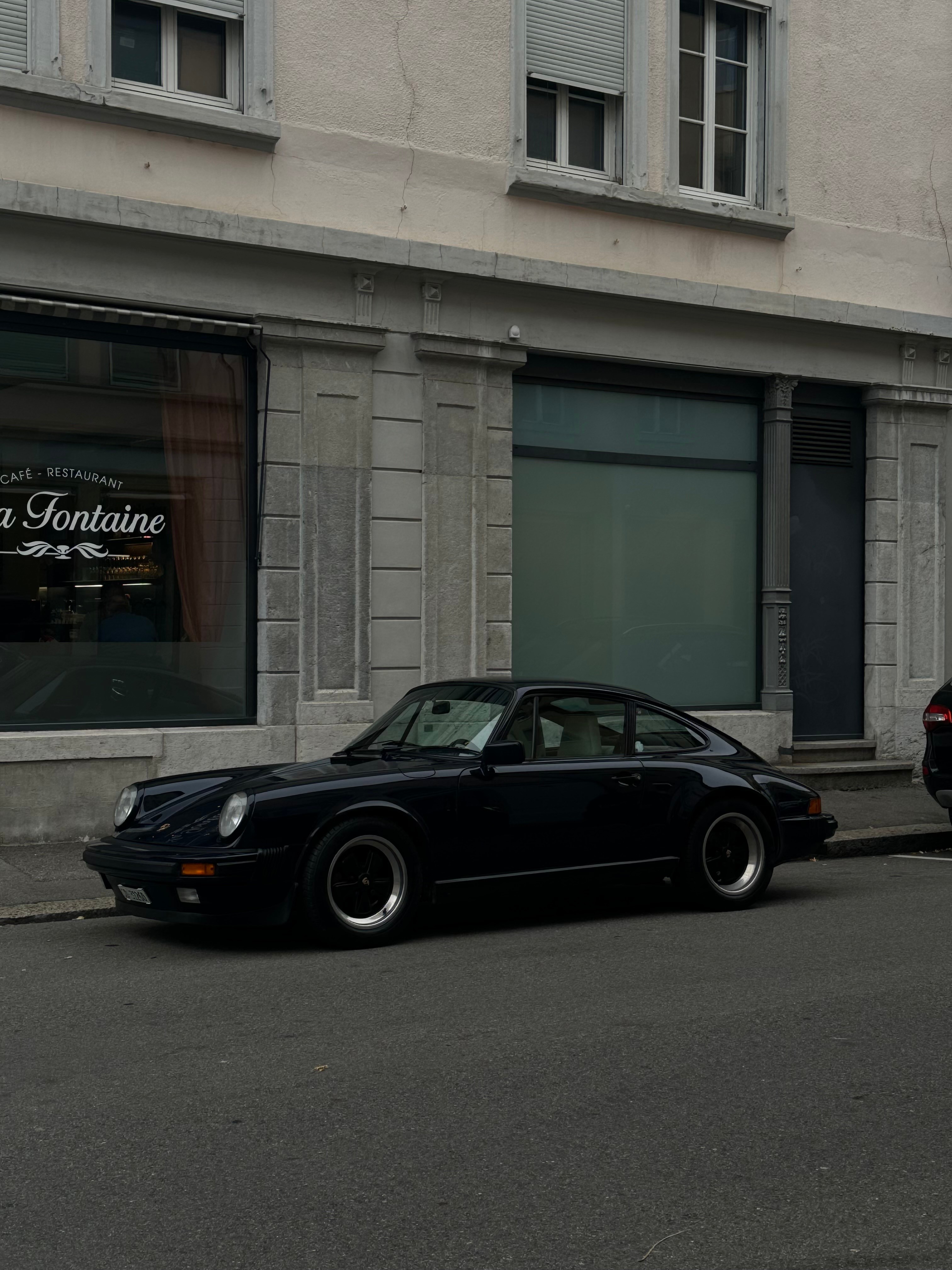 PORSCHE 911 3.2 Carrera