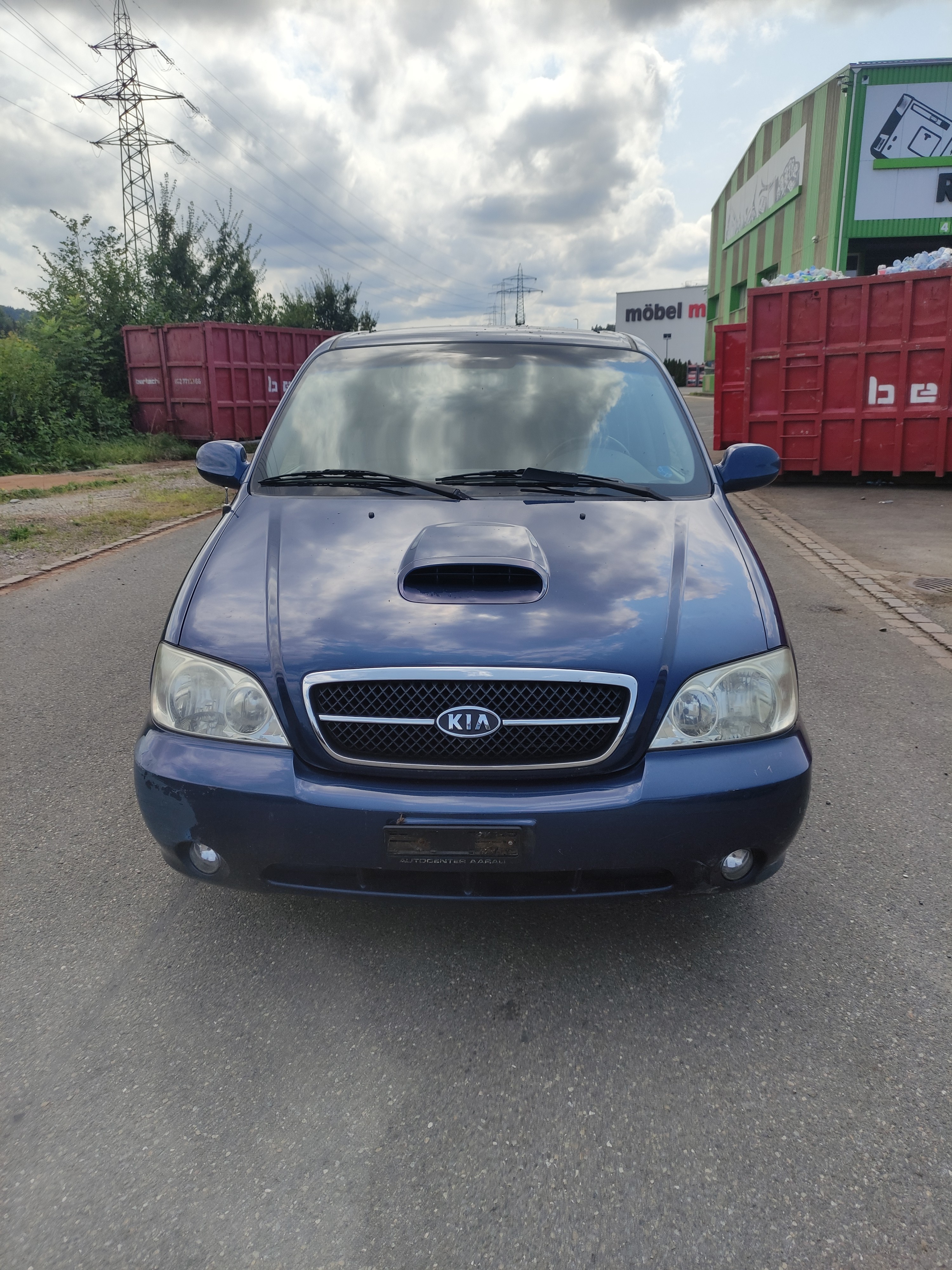 KIA CARNIVAL