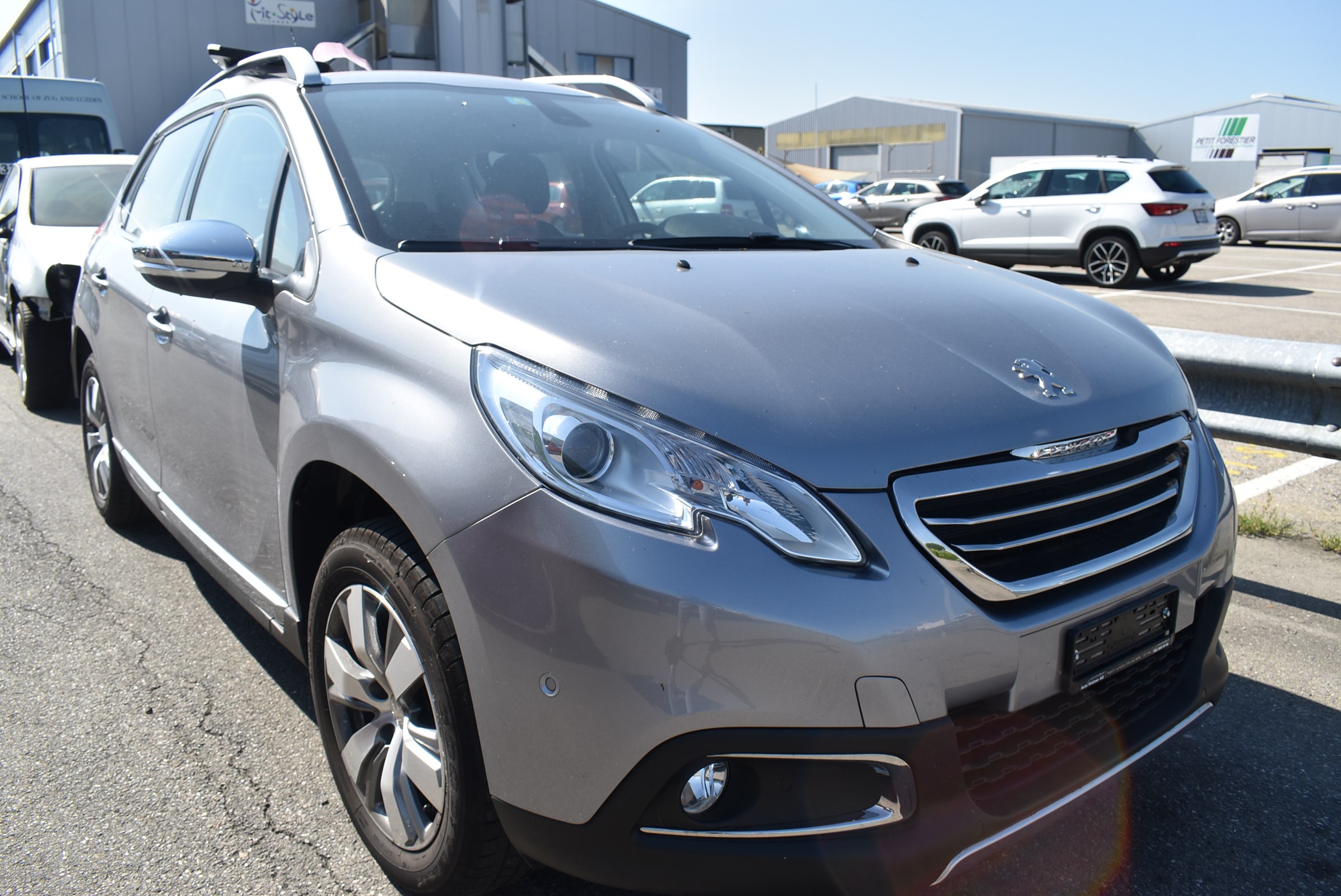 PEUGEOT 2008 1.2 PureTech Allure EAT6