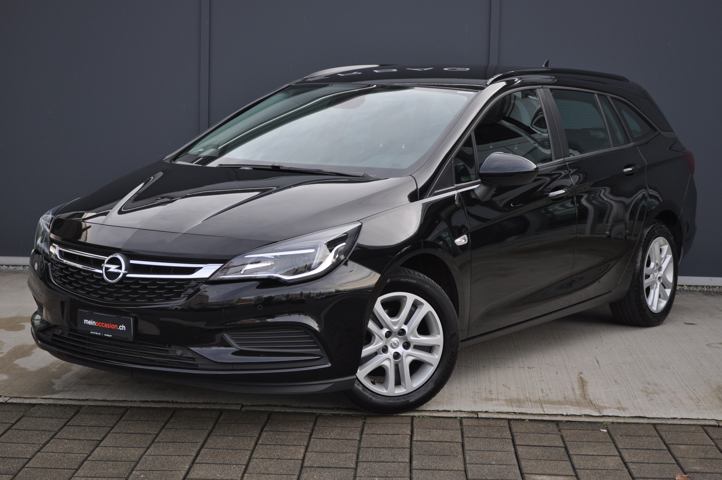 OPEL Astra 1.4i Turbo 120Y Ed.