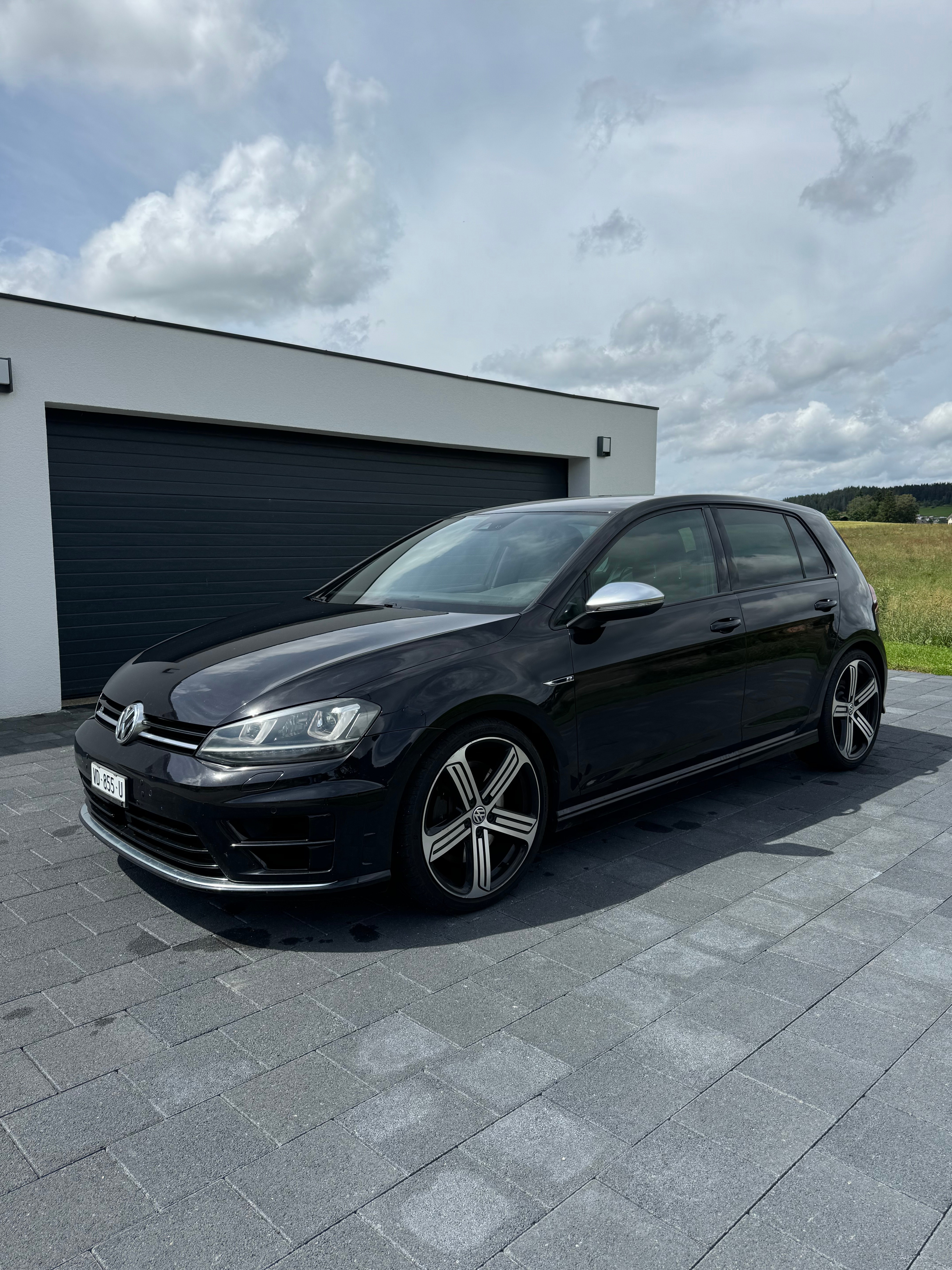 VW Golf 2.0 TSI R 4Motion DSG