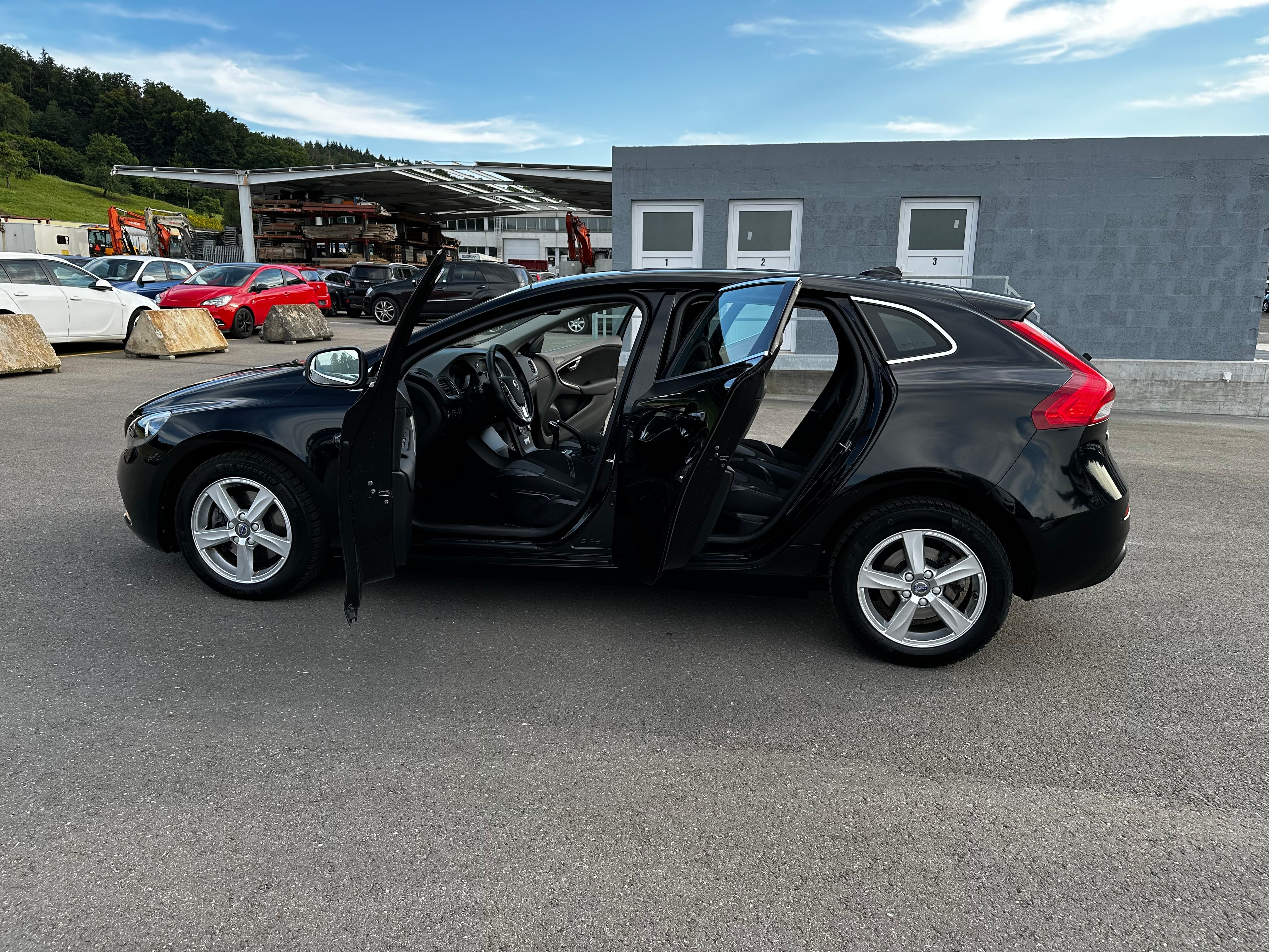 VOLVO V40 T2 Kinetic