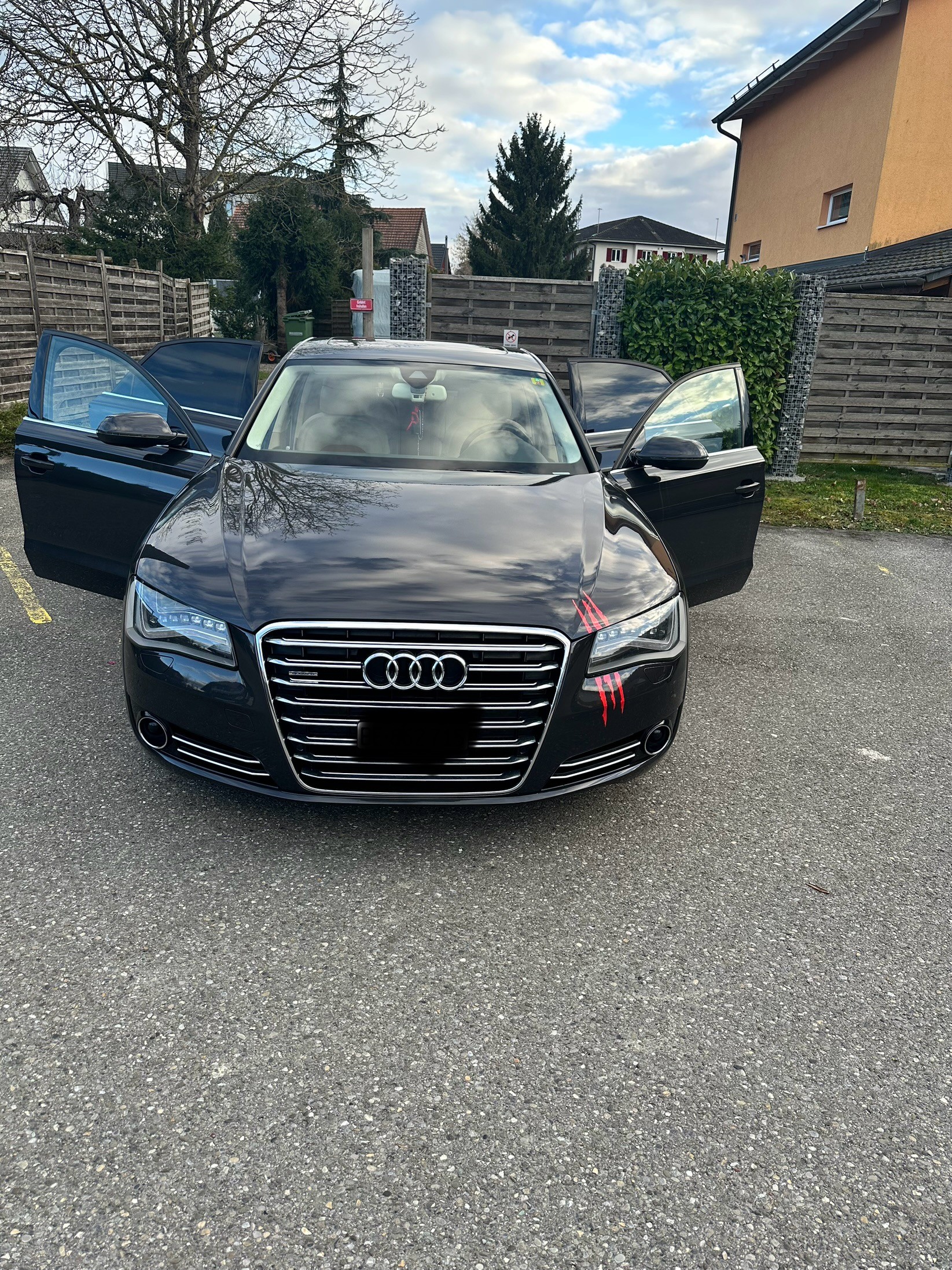 AUDI A8