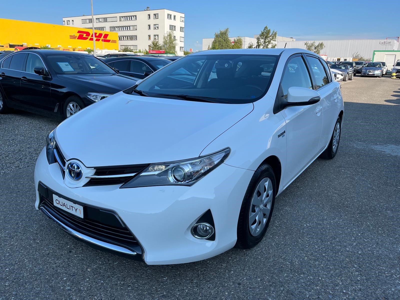 TOYOTA Auris 1.8 HSD Linea Sol