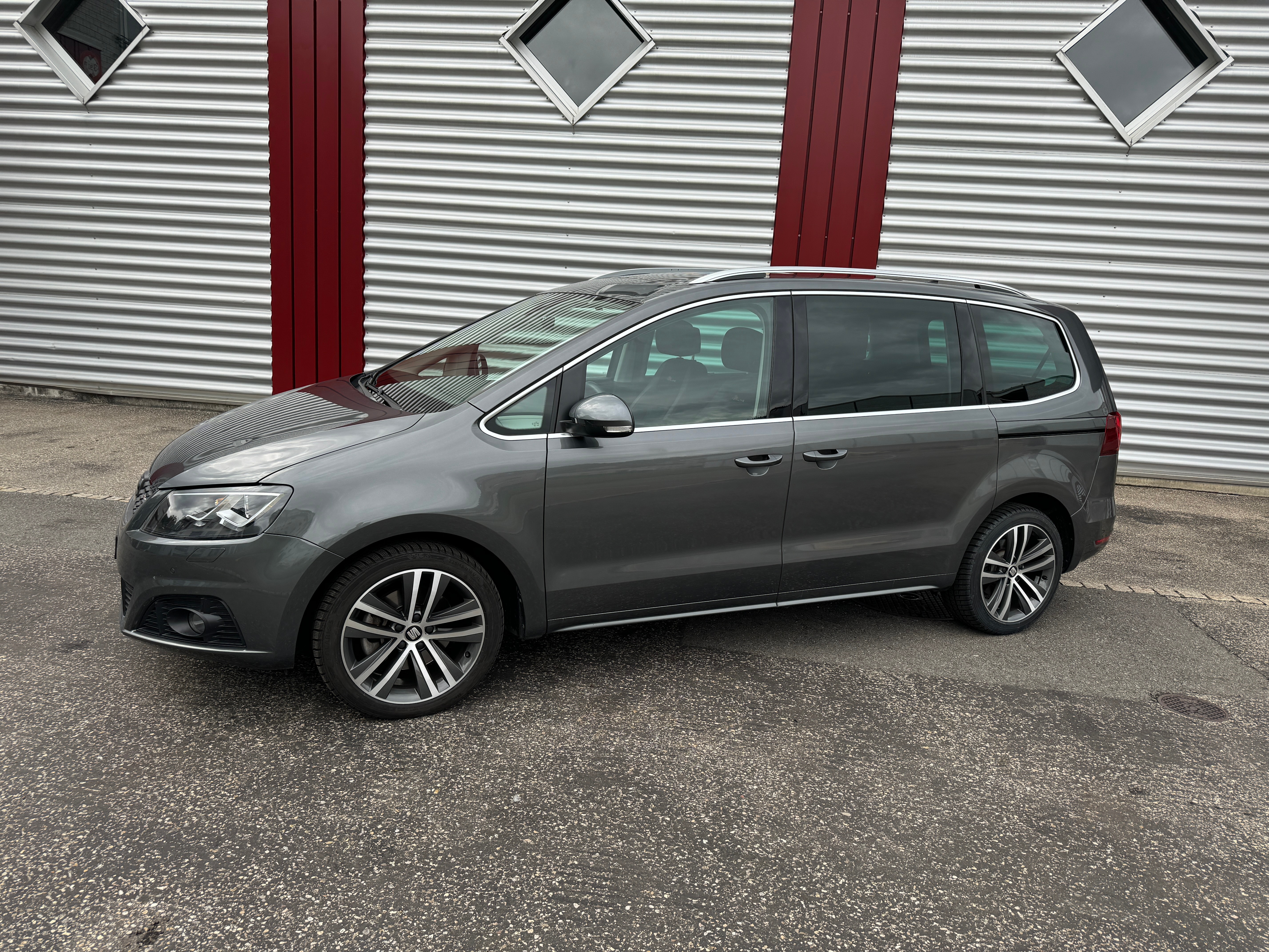 SEAT Alhambra 1.4 TSI DSG Hola FR