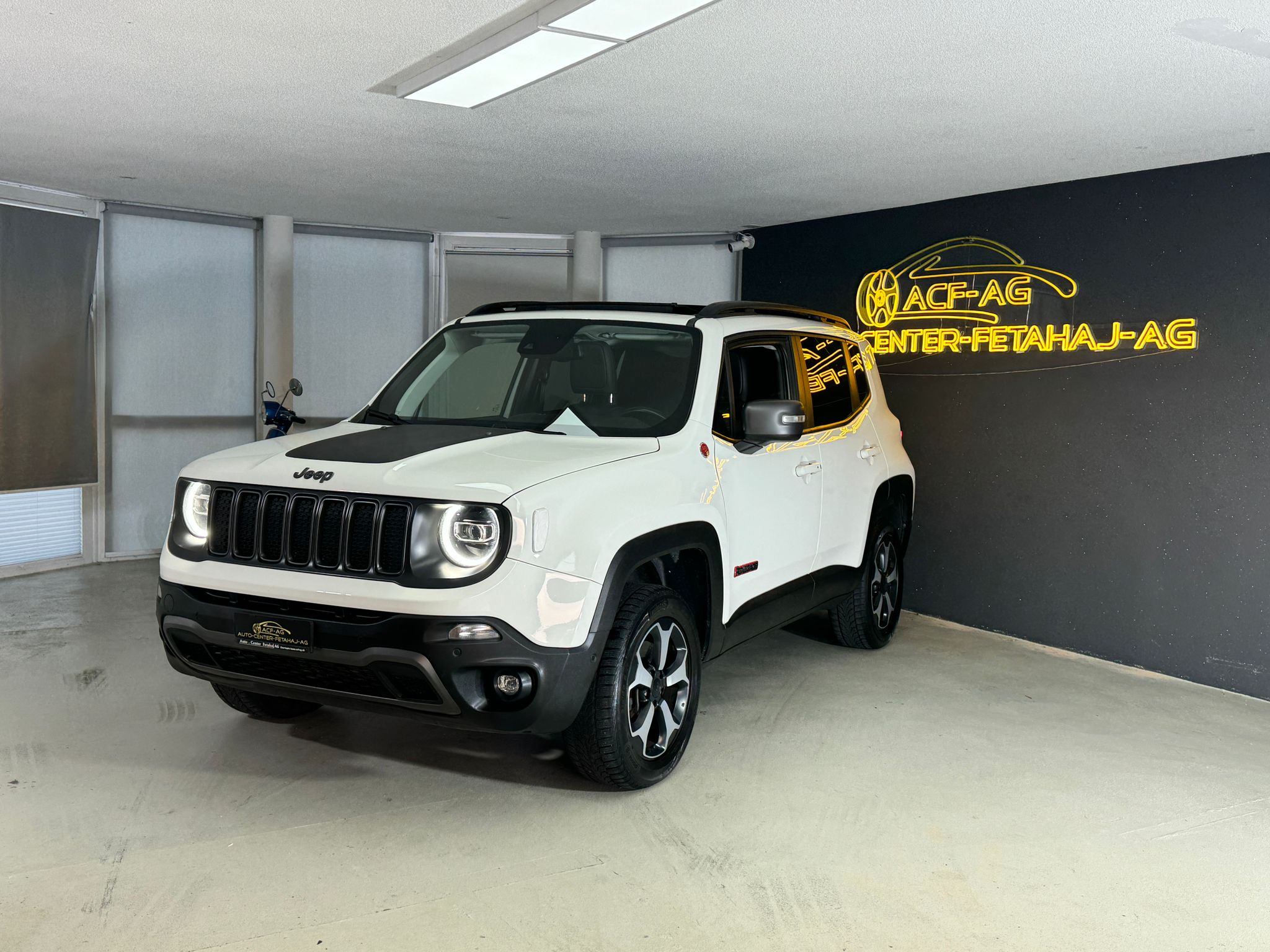 JEEP Renegade 2.0 MJ Trailhawk AWD + Low Range 9ATX