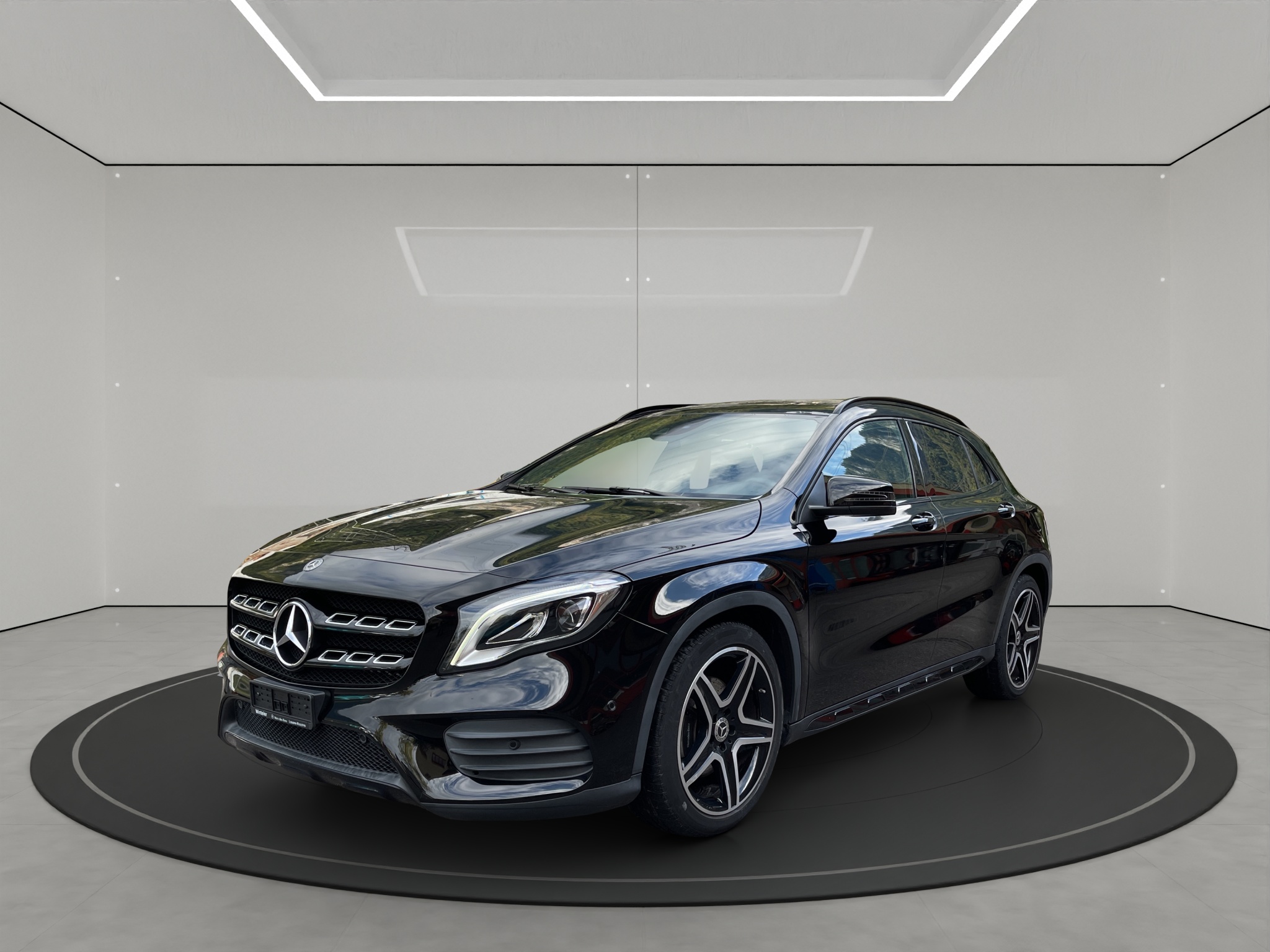 MERCEDES-BENZ GLA 250 AMG Line Swiss Star 4Matic 7G-DCT