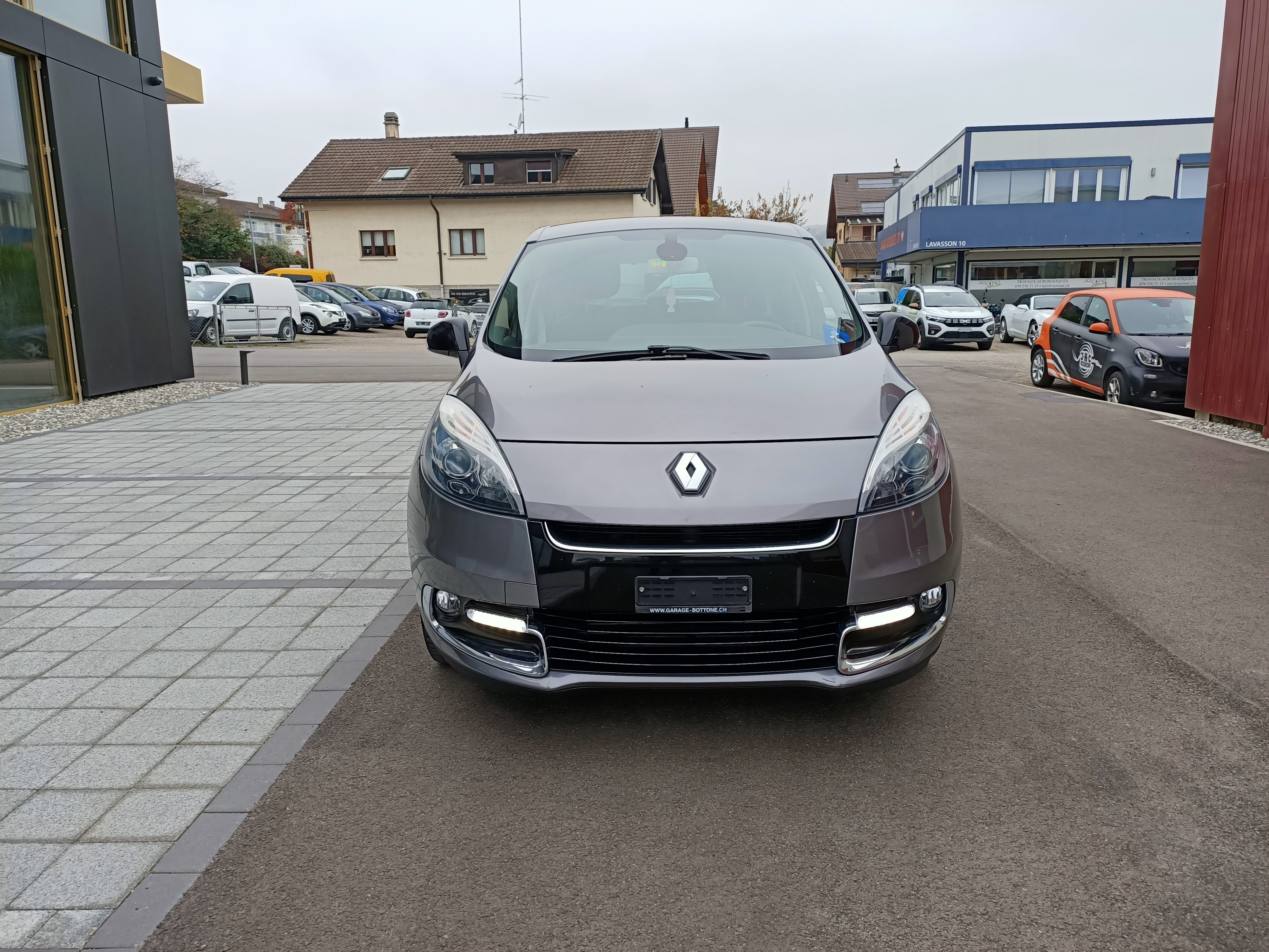 RENAULT Scénic 1.4 16V Turbo Bose