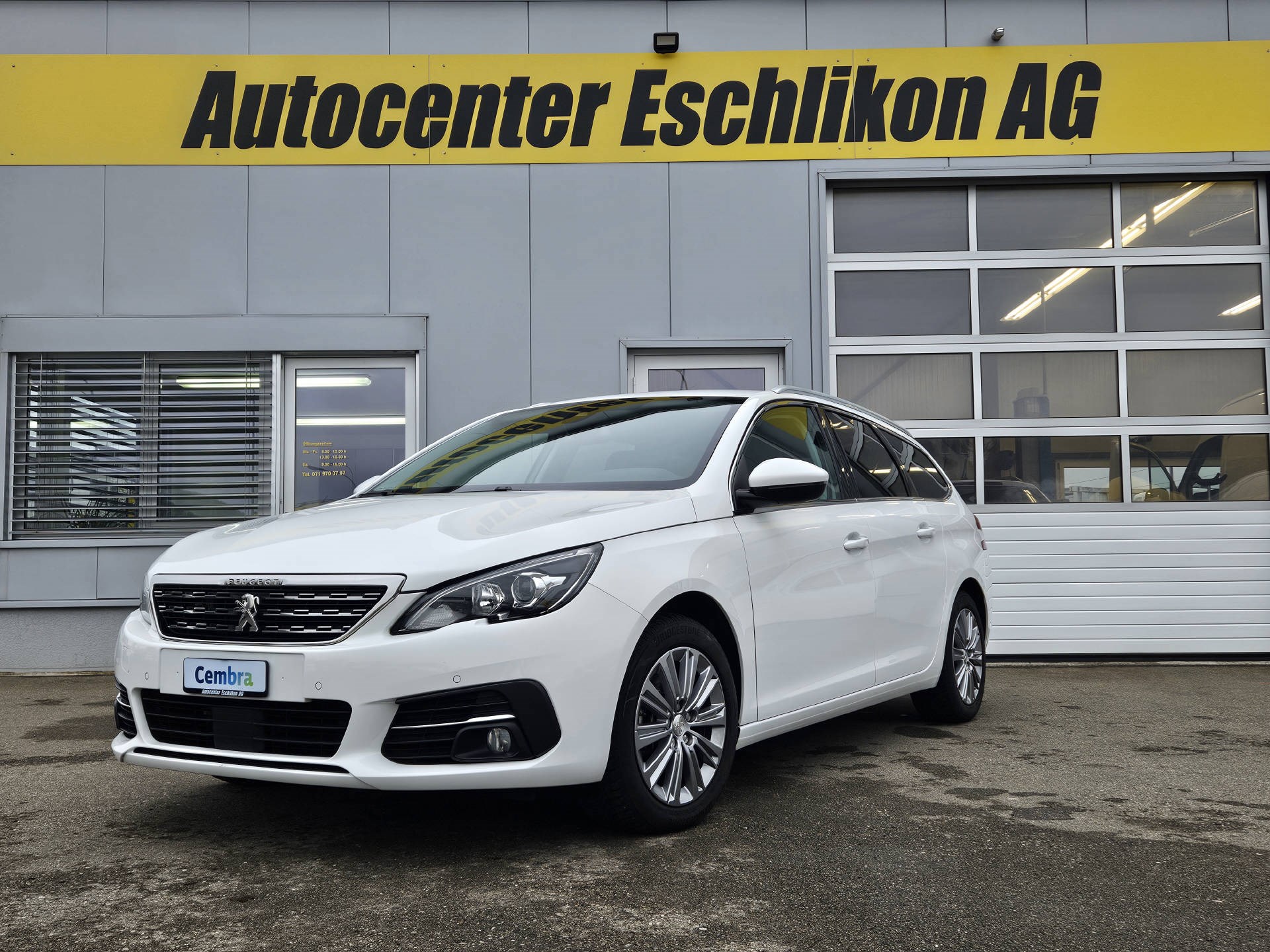 PEUGEOT 308 SW 1.5 BlueHDi Allure Pack * Navi * Rückfahrkamera *