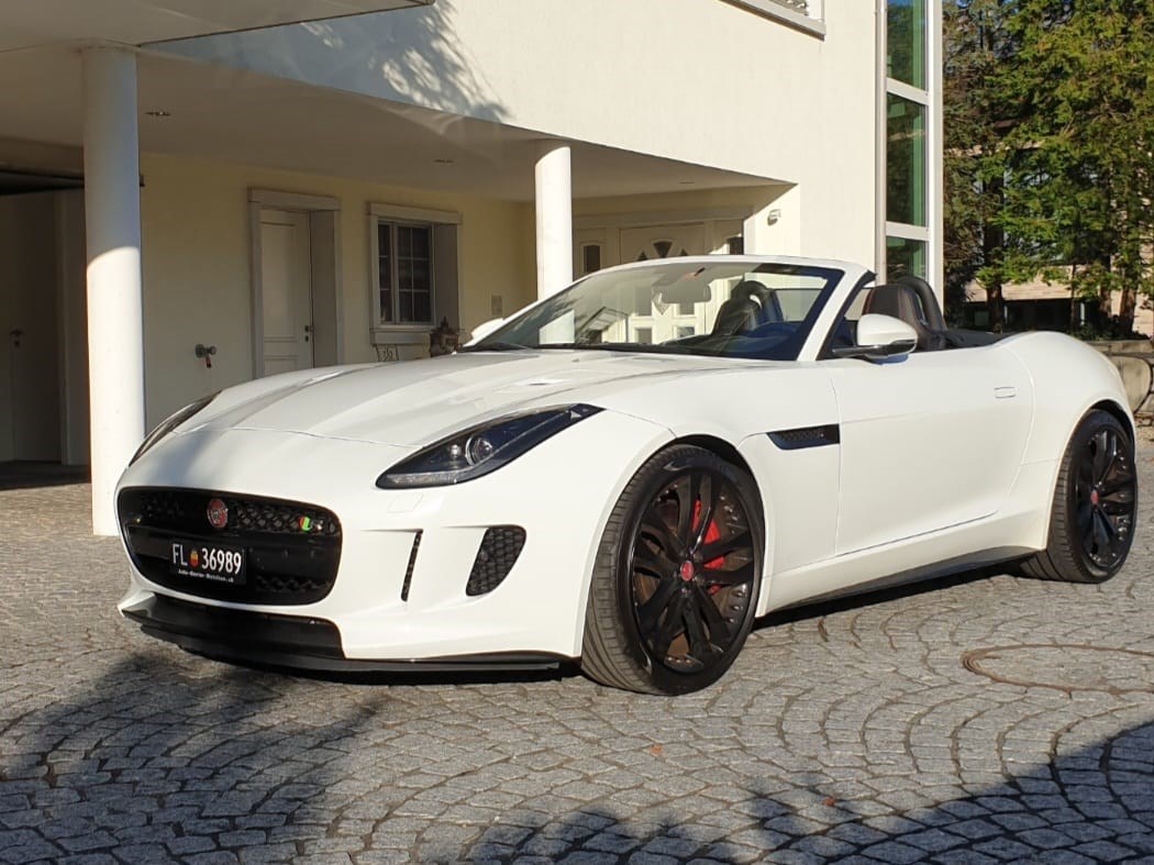 JAGUAR F-Type Convertible R 5.0 V8 S/C AWD