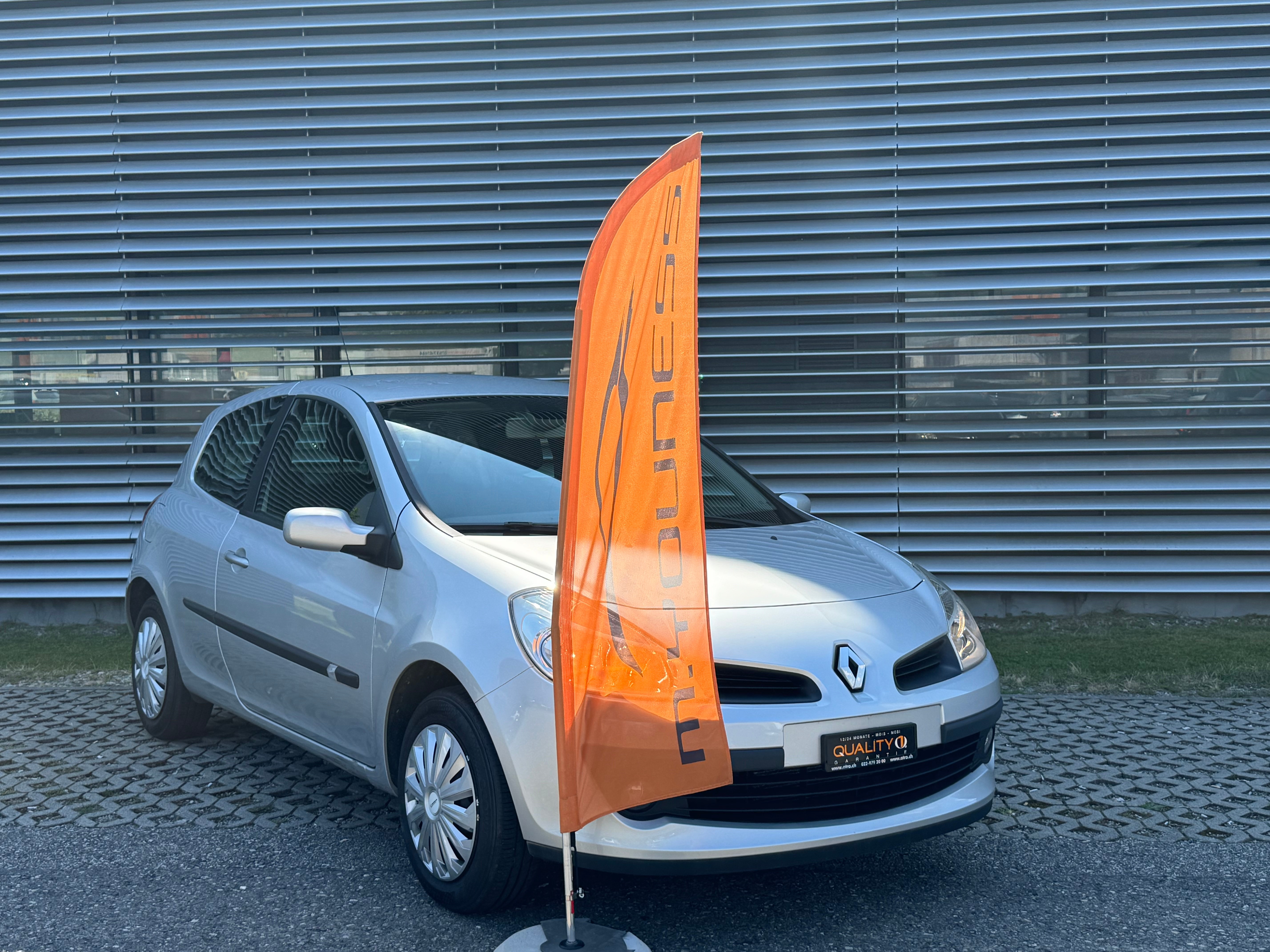 RENAULT Clio 1.6 16V Dynamique