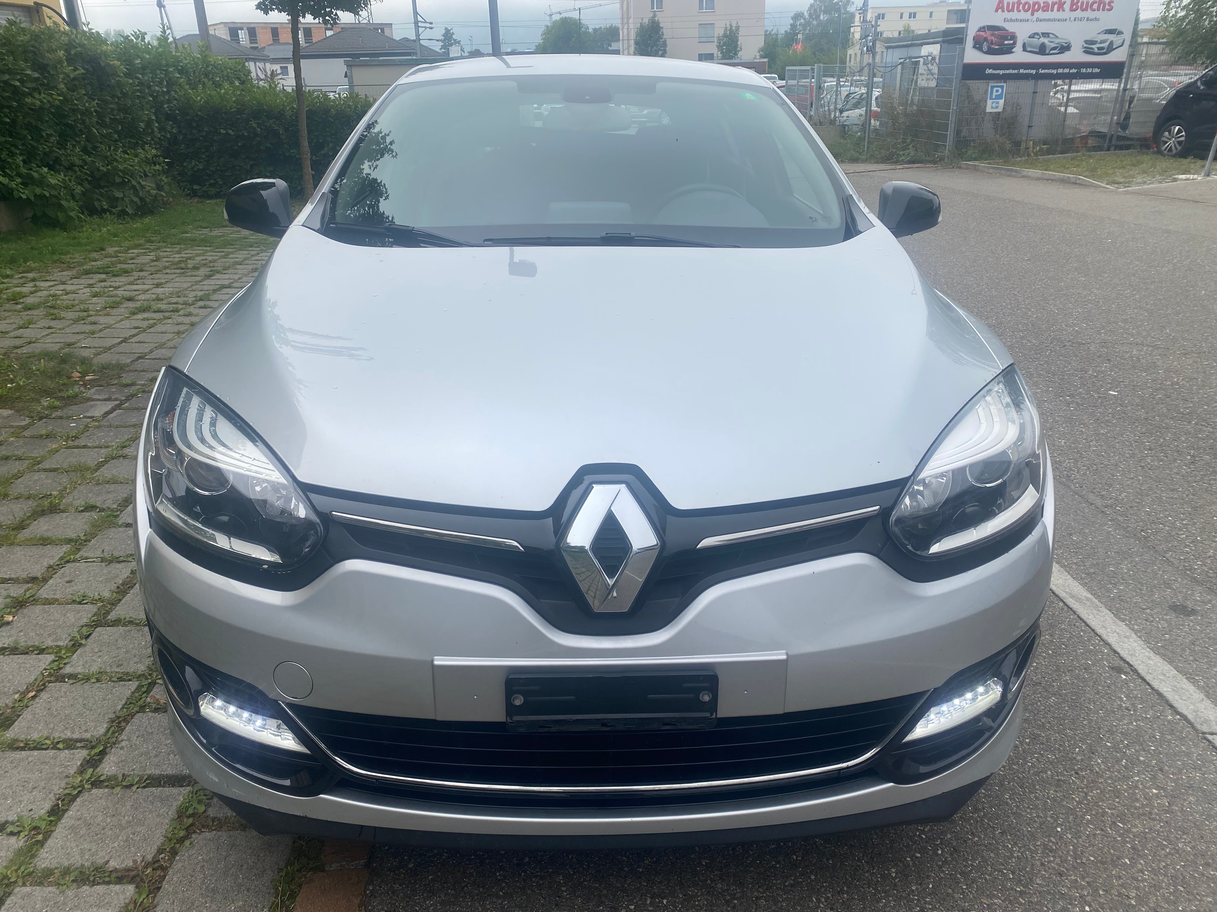 RENAULT Mégane 1.2 16V Turbo Swiss Edition EDC