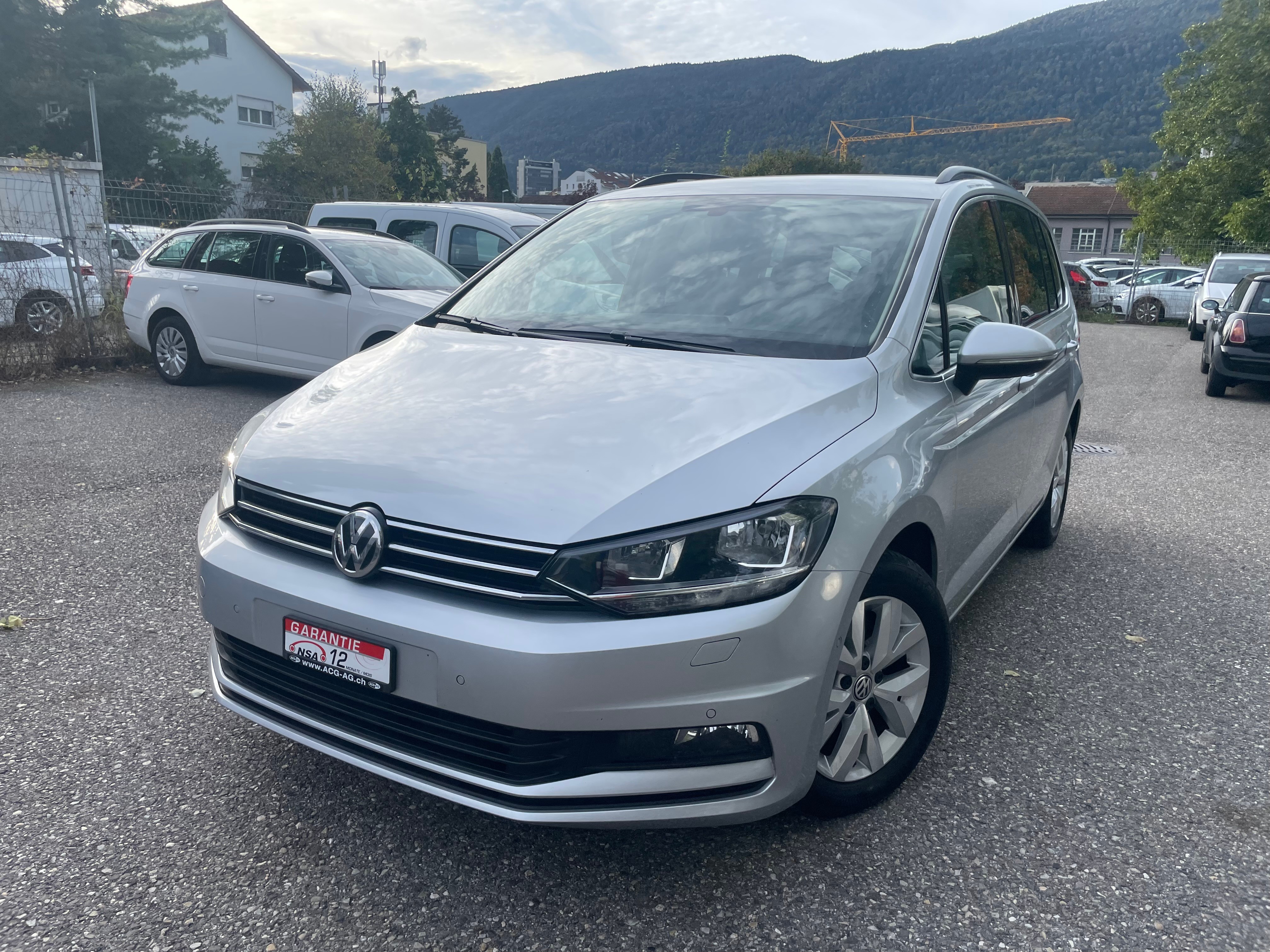 VW Touran 2.0 TDI BlueMotion Technol Comfortline DSG * 07x Sitze * Gr. Navi * Klima-auto * Tempomat * PDC V&H-Rückfahrkamera *