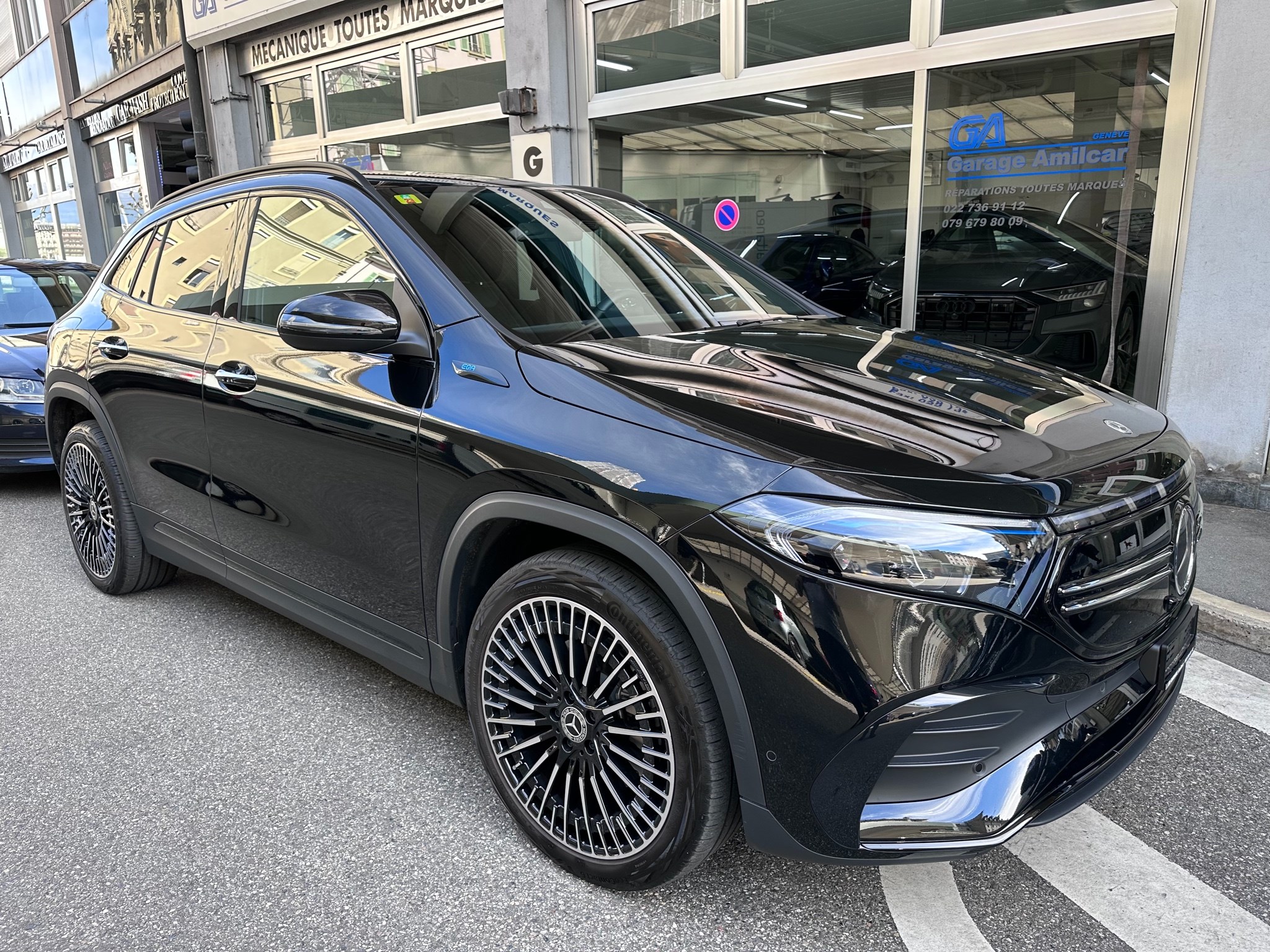 MERCEDES-BENZ EQA 250 AMG Line