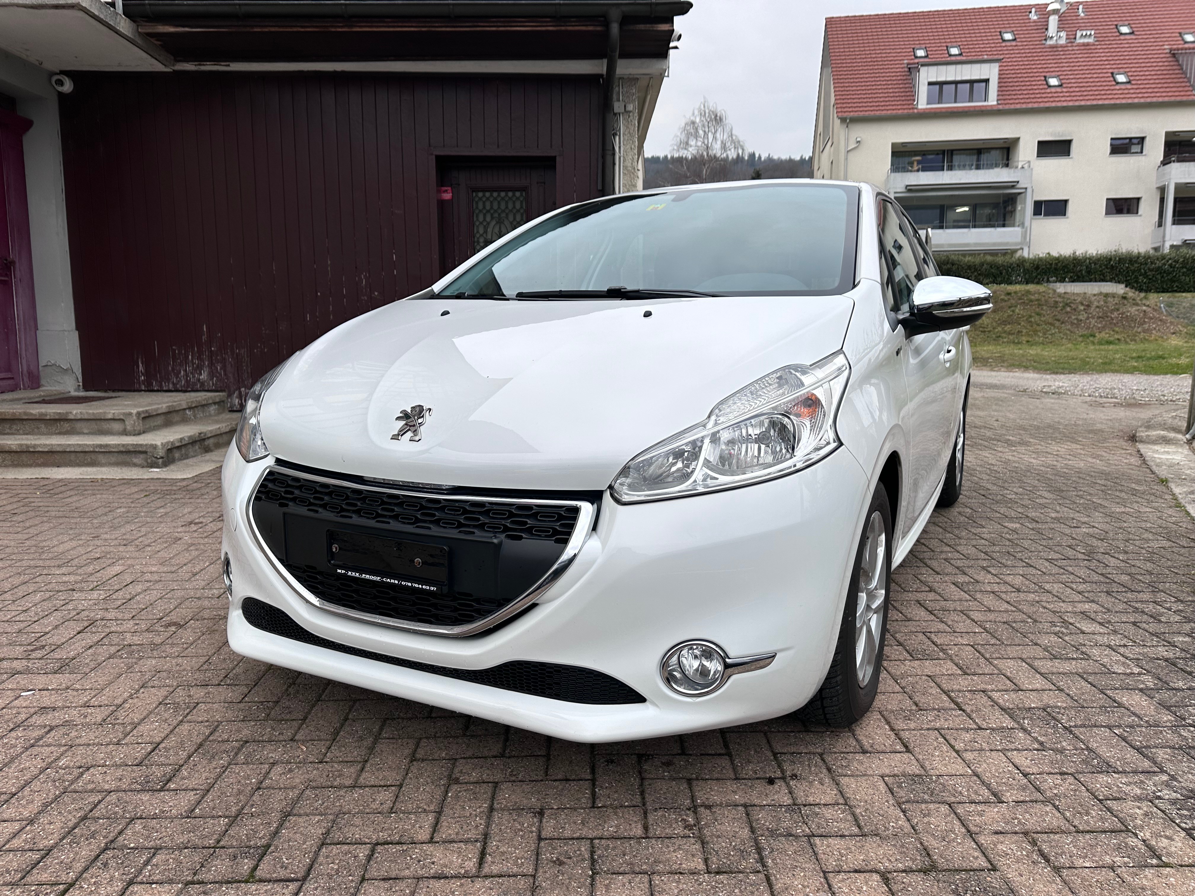 PEUGEOT 208 1.2 VTI Style