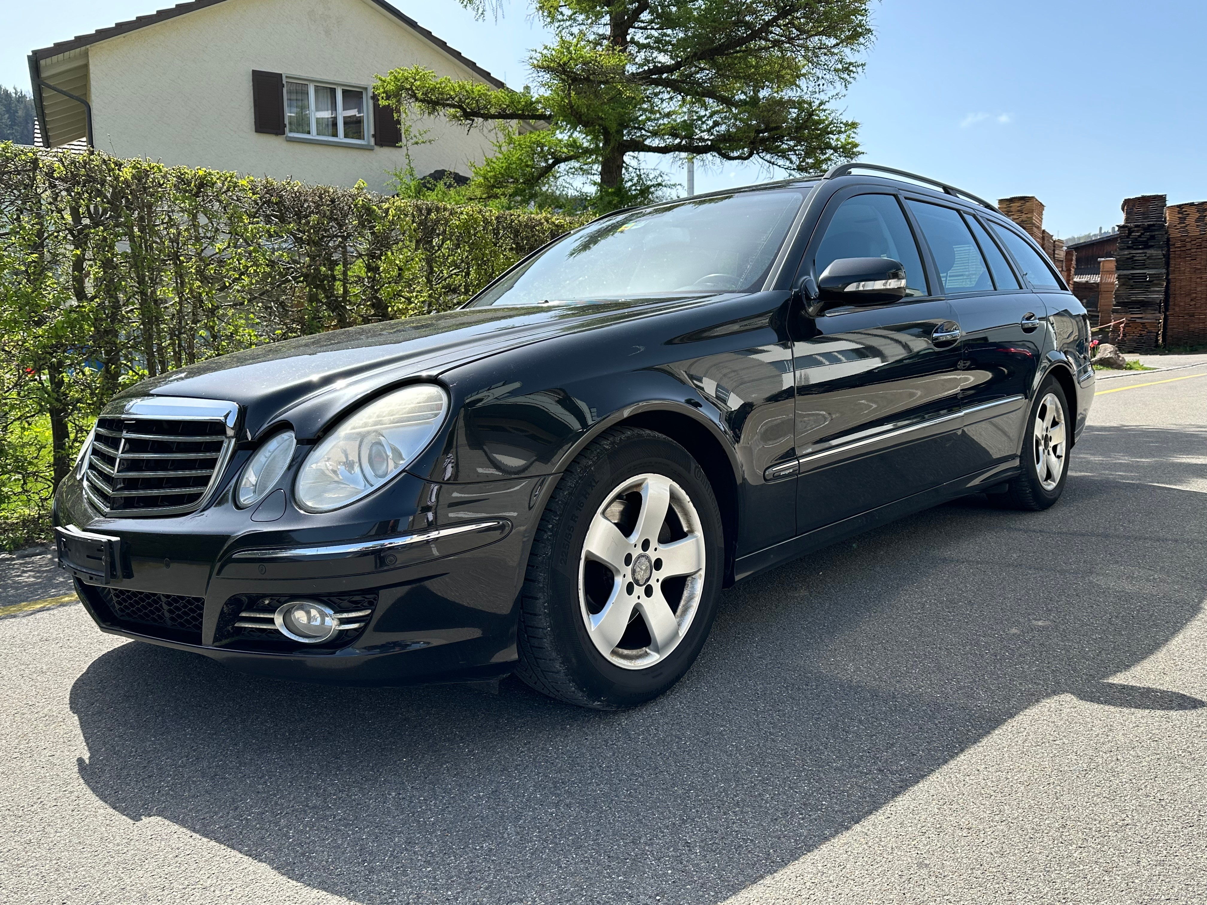 MERCEDES-BENZ E 280 Avantgarde