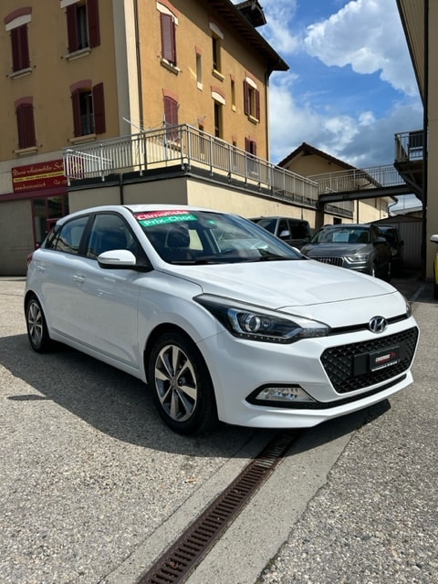 HYUNDAI i20 1.2 Amplia