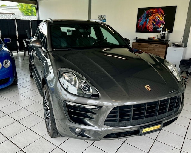 PORSCHE Macan S PDK