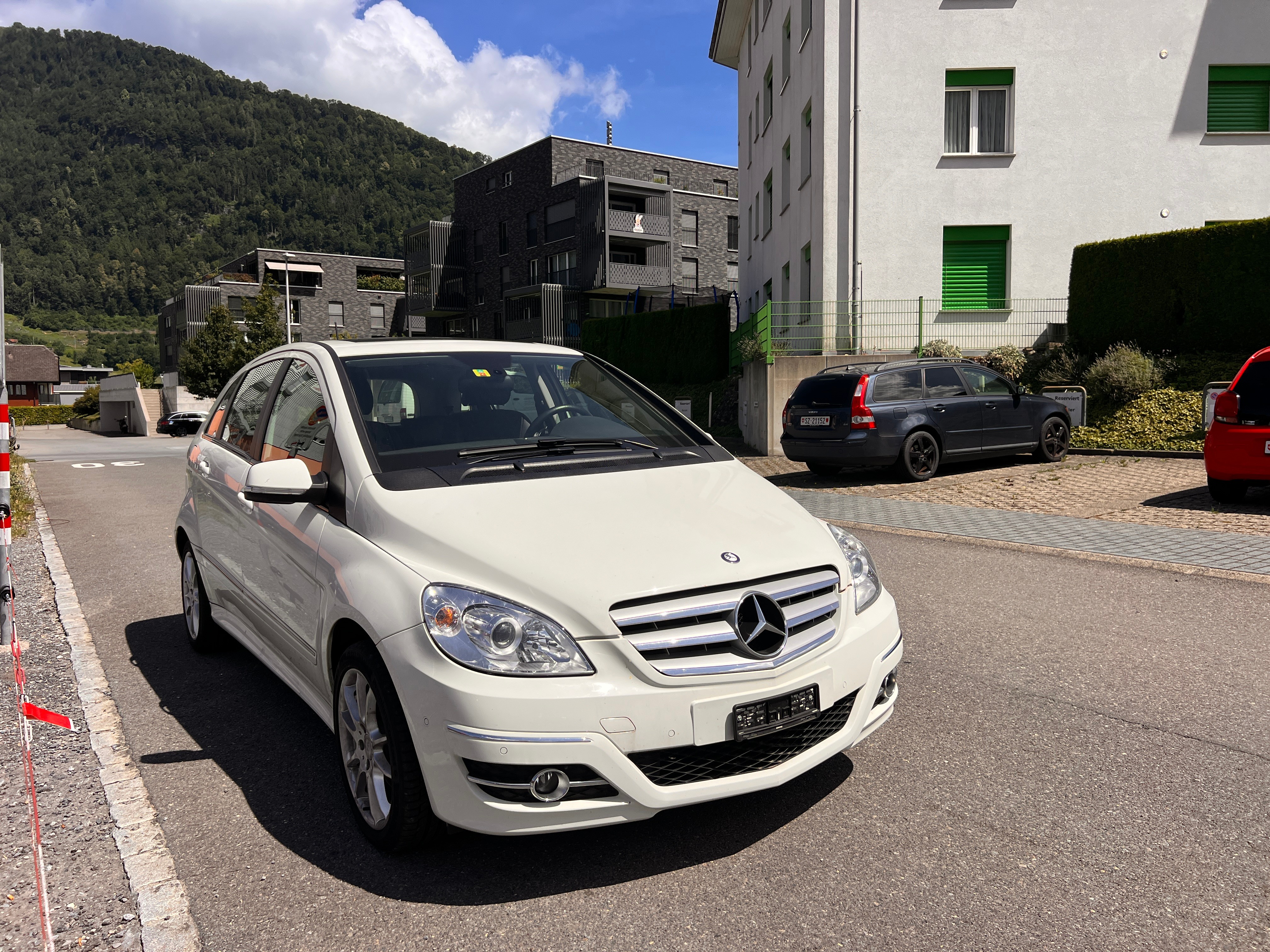 MERCEDES-BENZ B 180 Selection Autotronic