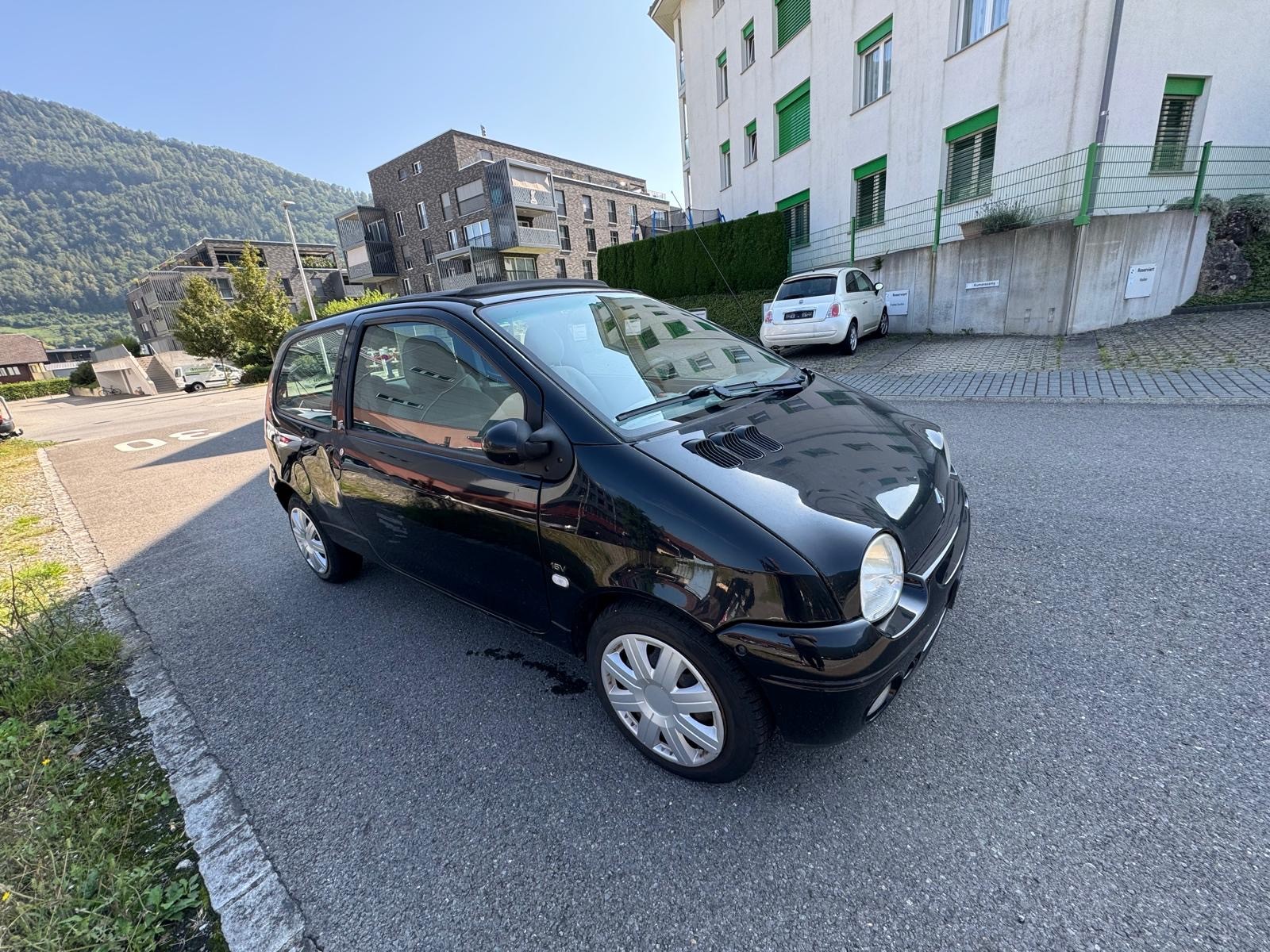 RENAULT TWINGO