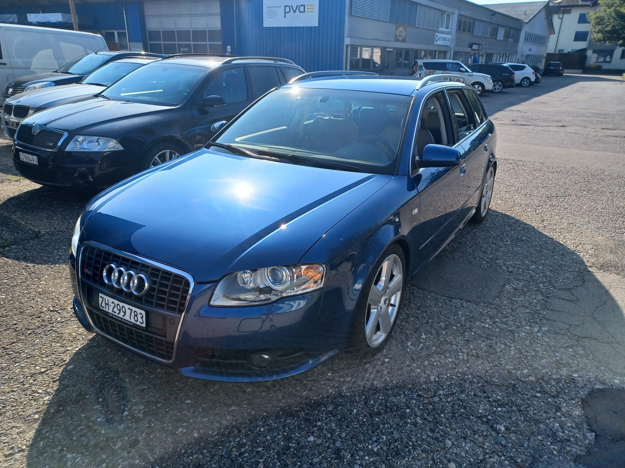 AUDI A4 Avant 2.0 Turbo FSI quattro