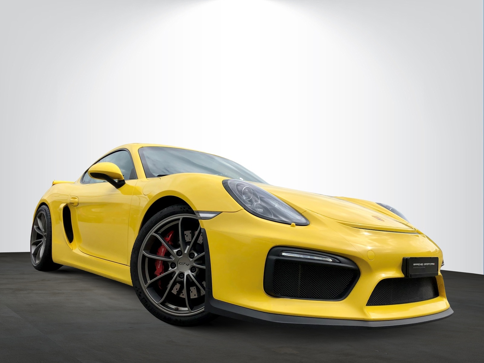 PORSCHE Cayman GT4