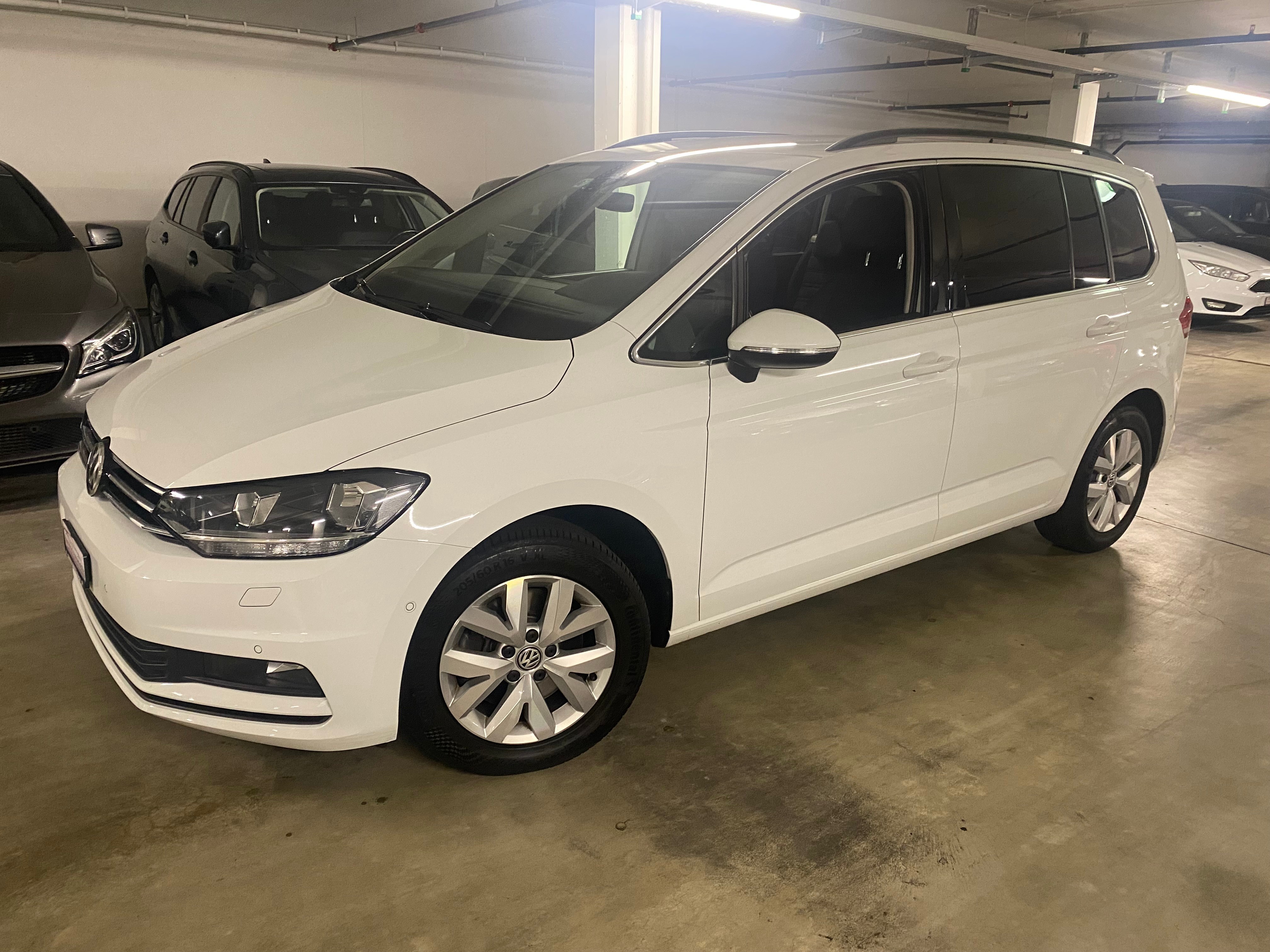 VW Touran 2.0 TDI BlueMotion Technology Highline DSG