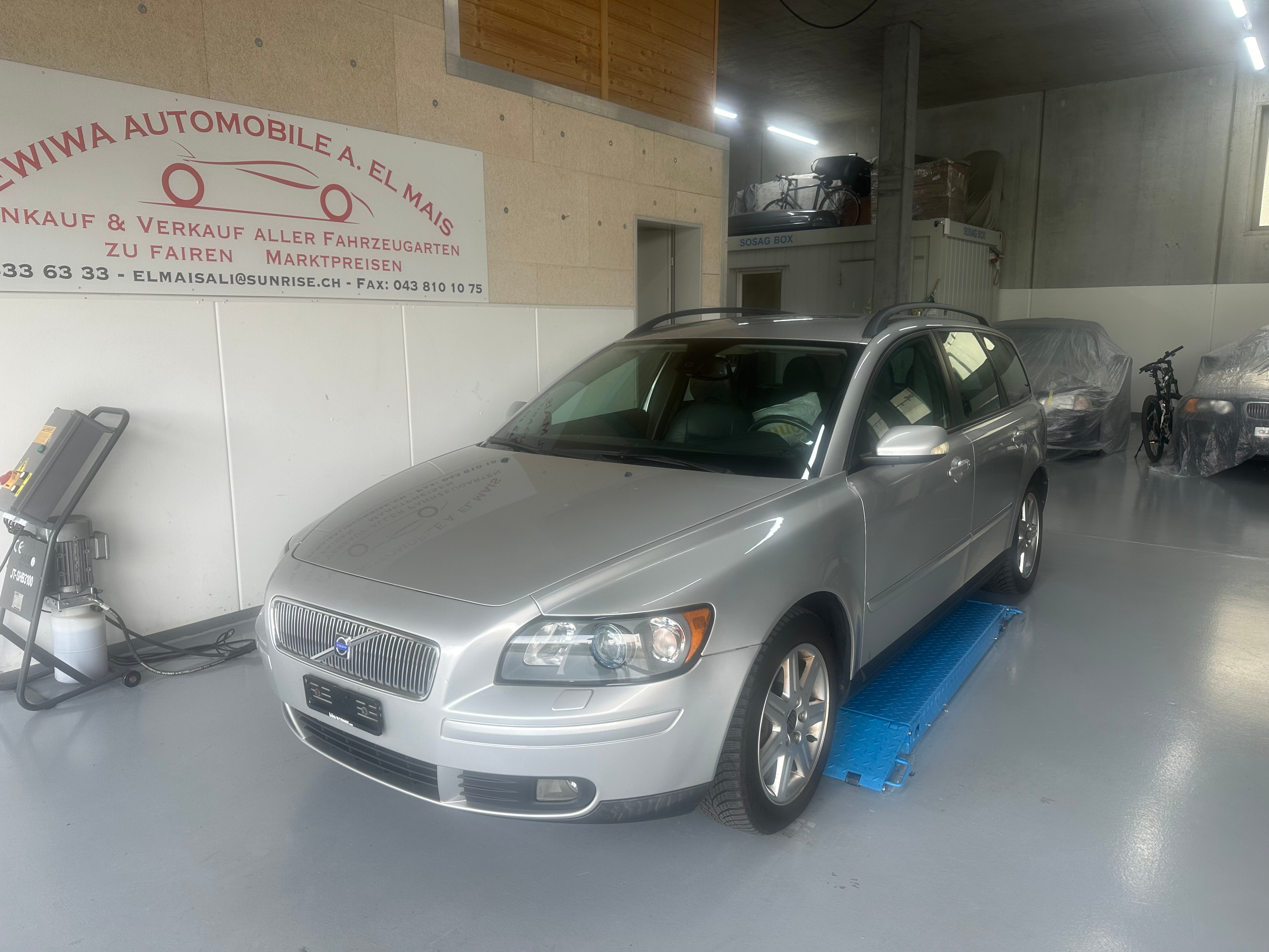 VOLVO V50 T5 Kinetic