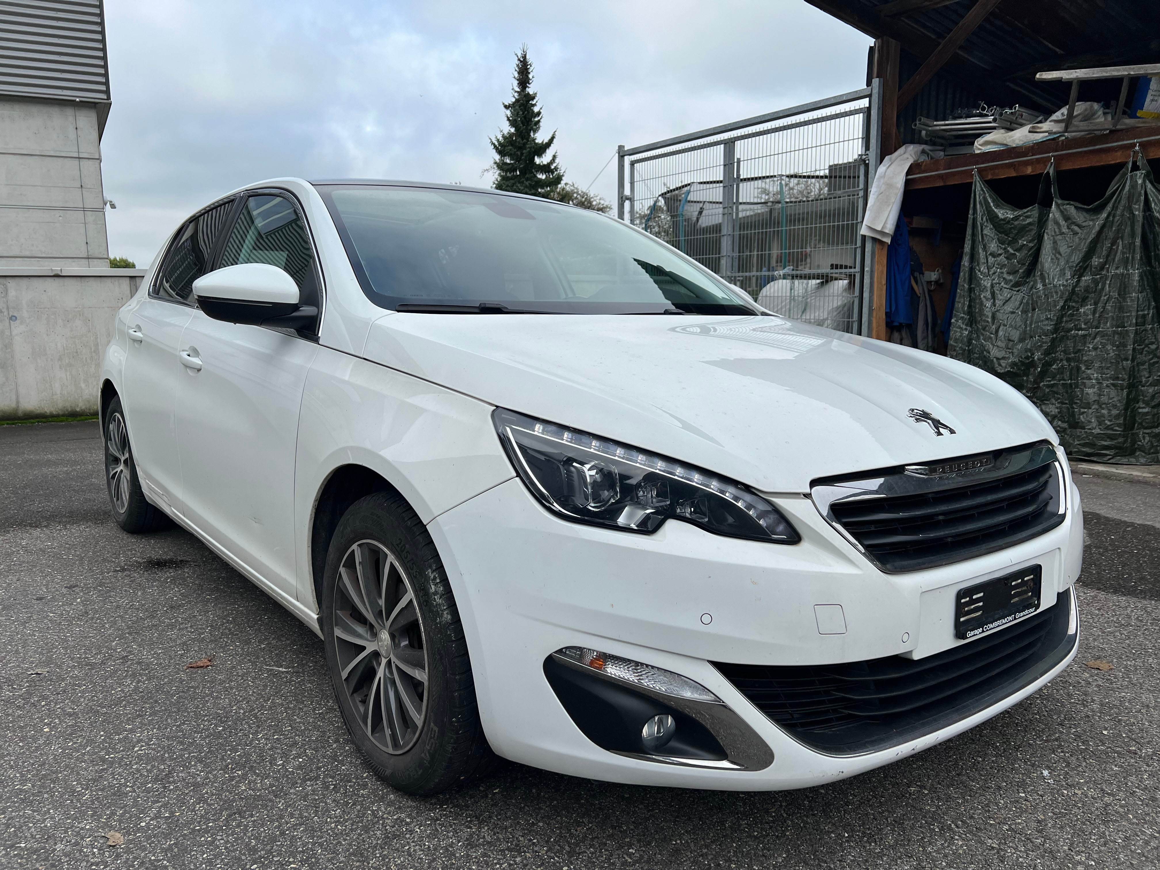 PEUGEOT 308 1.6 THP Allure