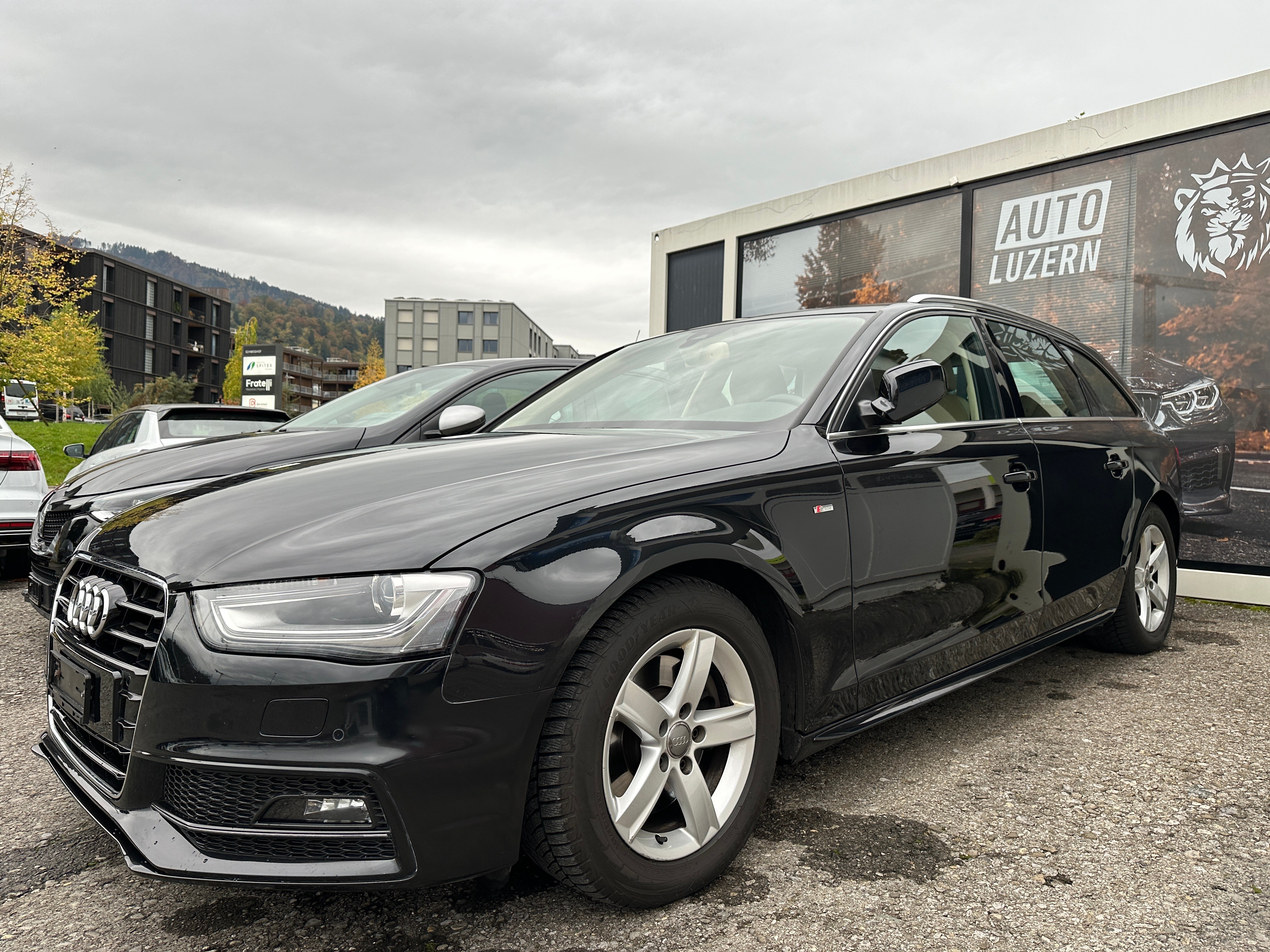 AUDI A4 Avant 2.0 TDI quattro S-tronic