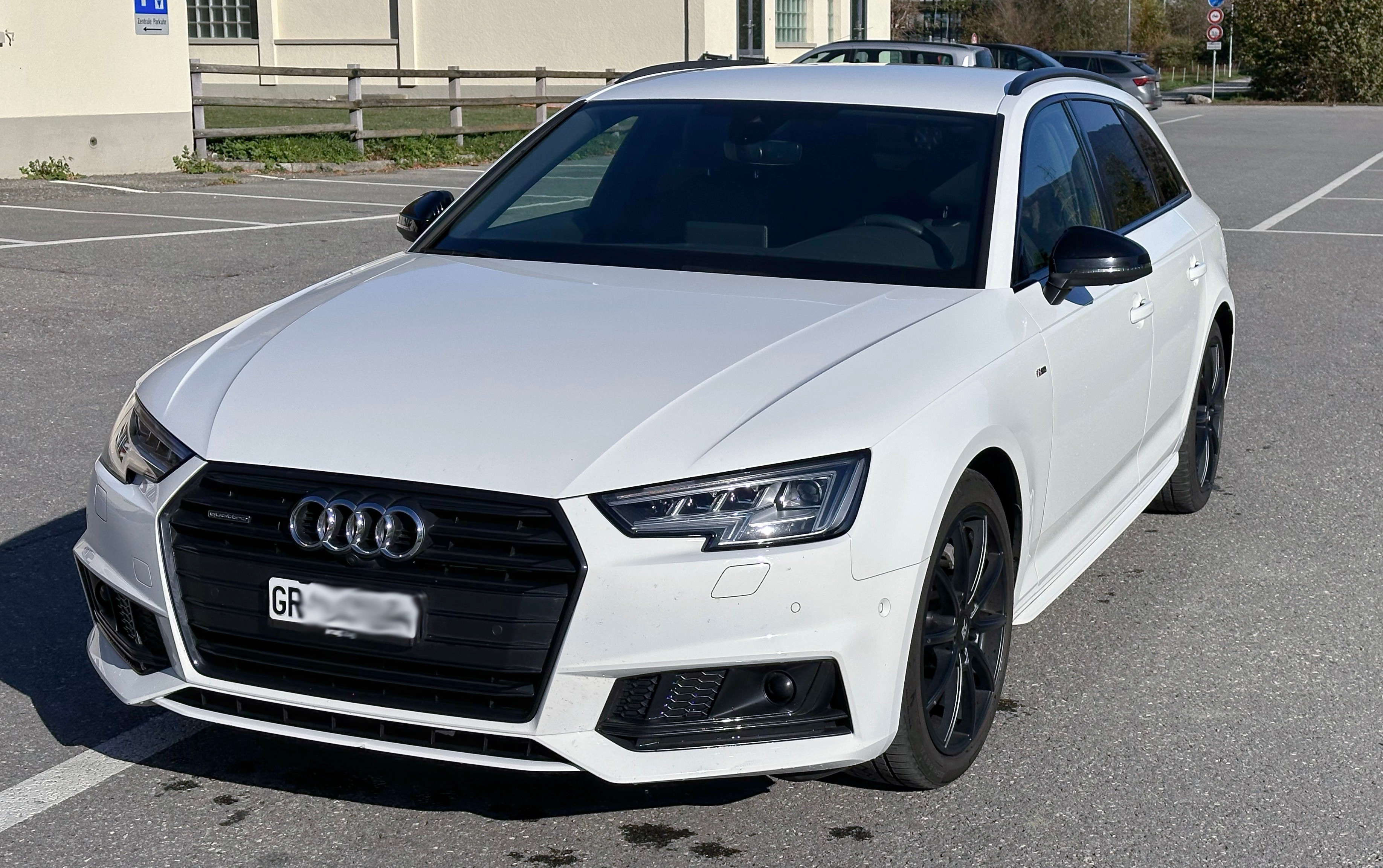 AUDI A4 Avant 2.0 TDI Sport quattro S-tronic