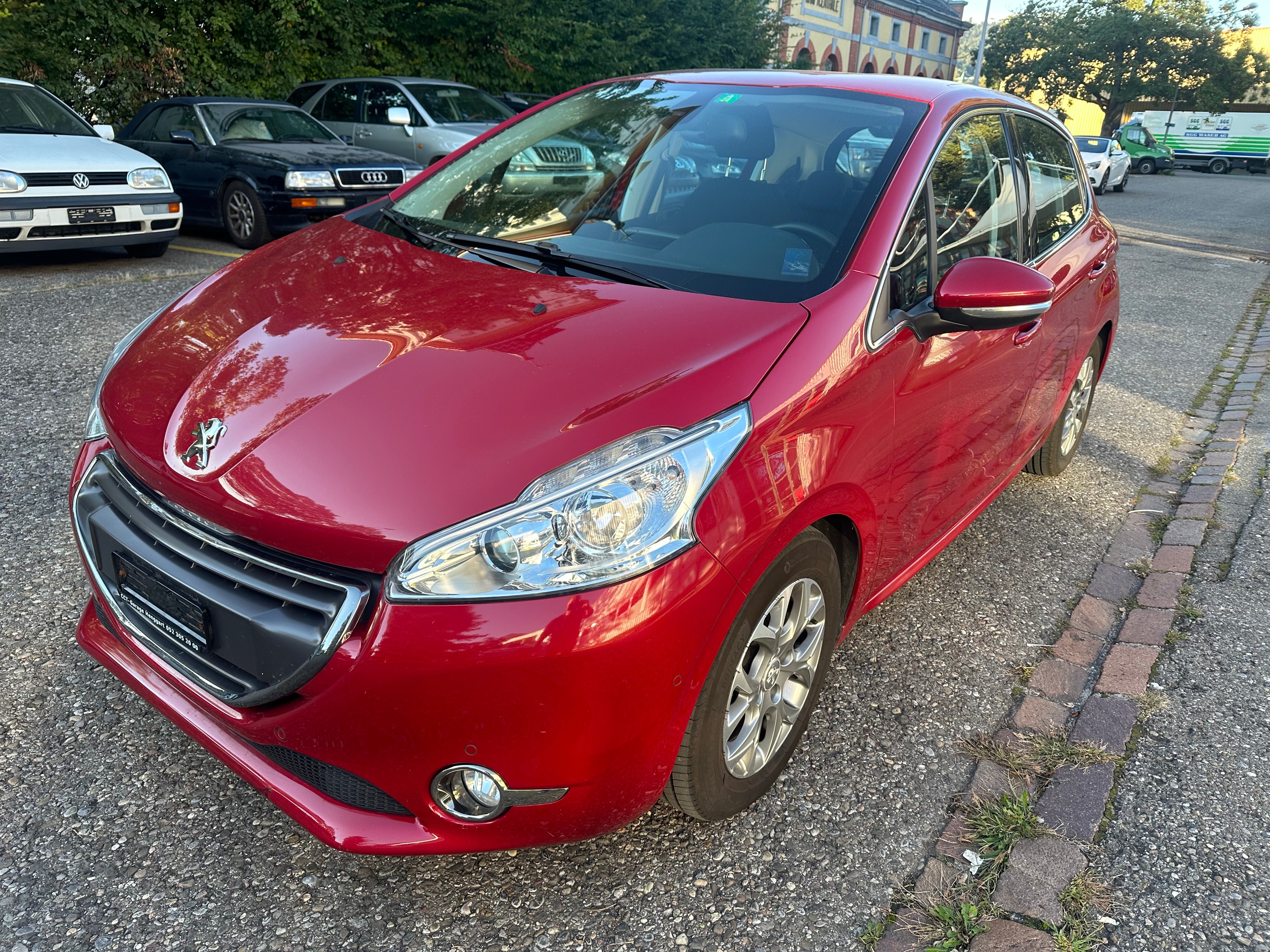 PEUGEOT 208 1.6 VTI Allure Automatik