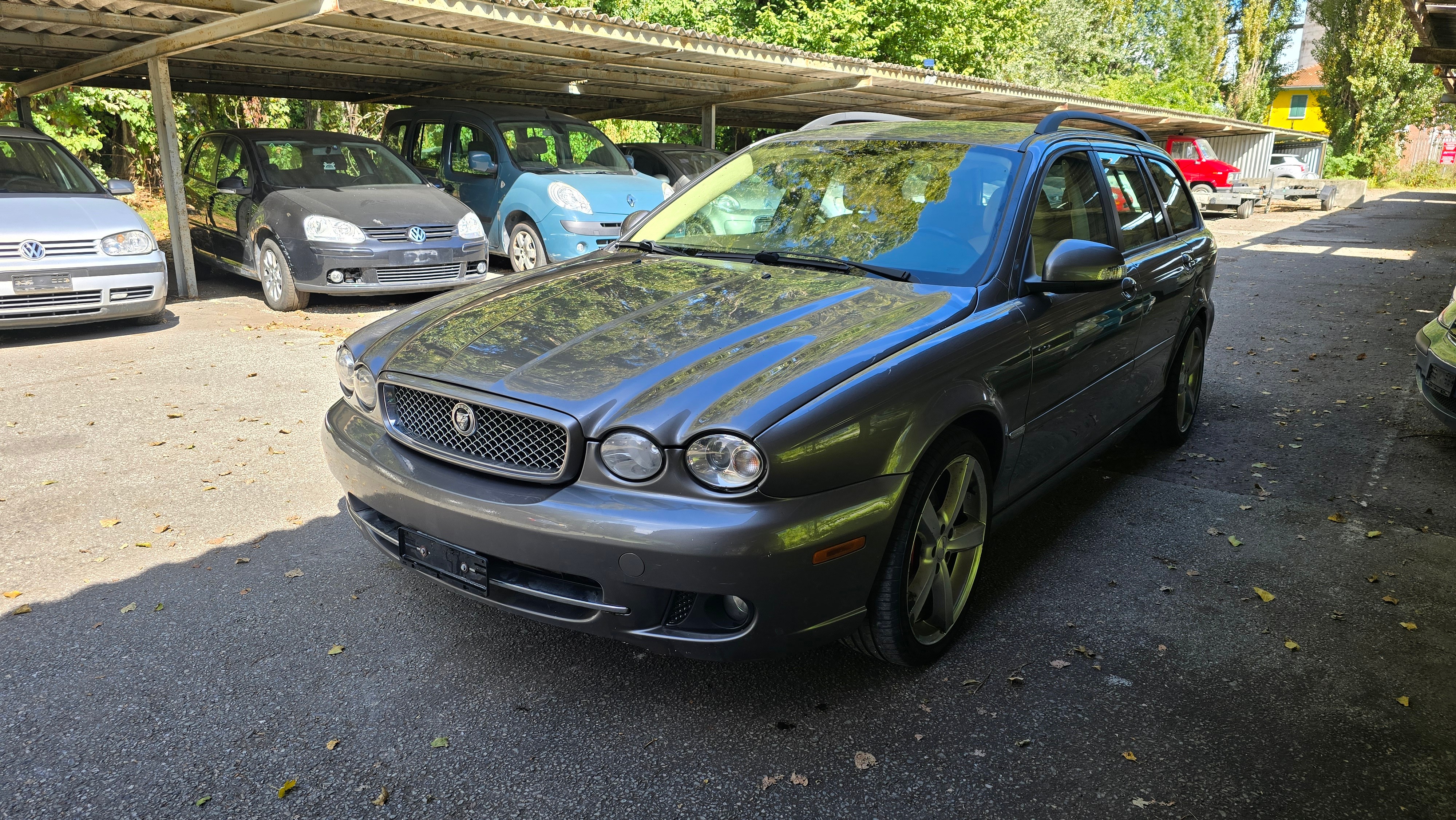 JAGUAR X-Type Estate 2.2D Sovereign