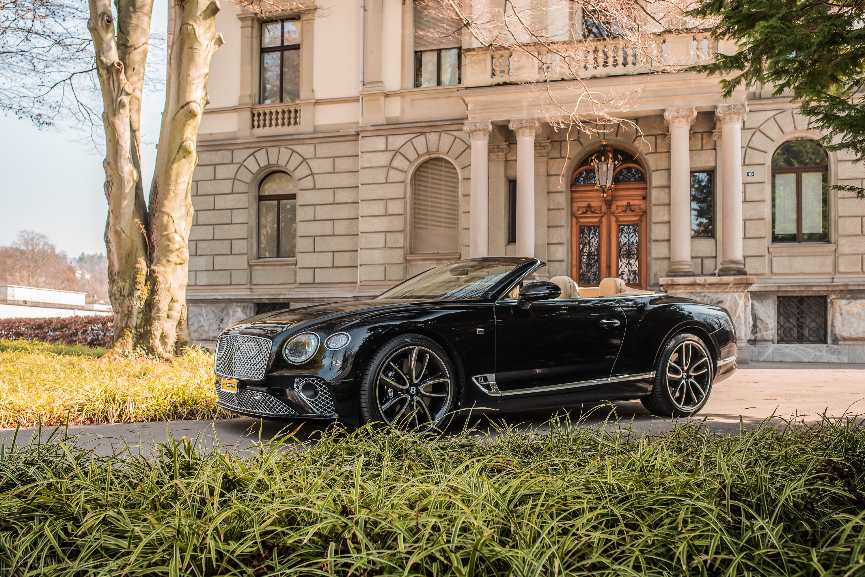 BENTLEY Continental GTC 6.0 W12**First Edition/CH FZG***