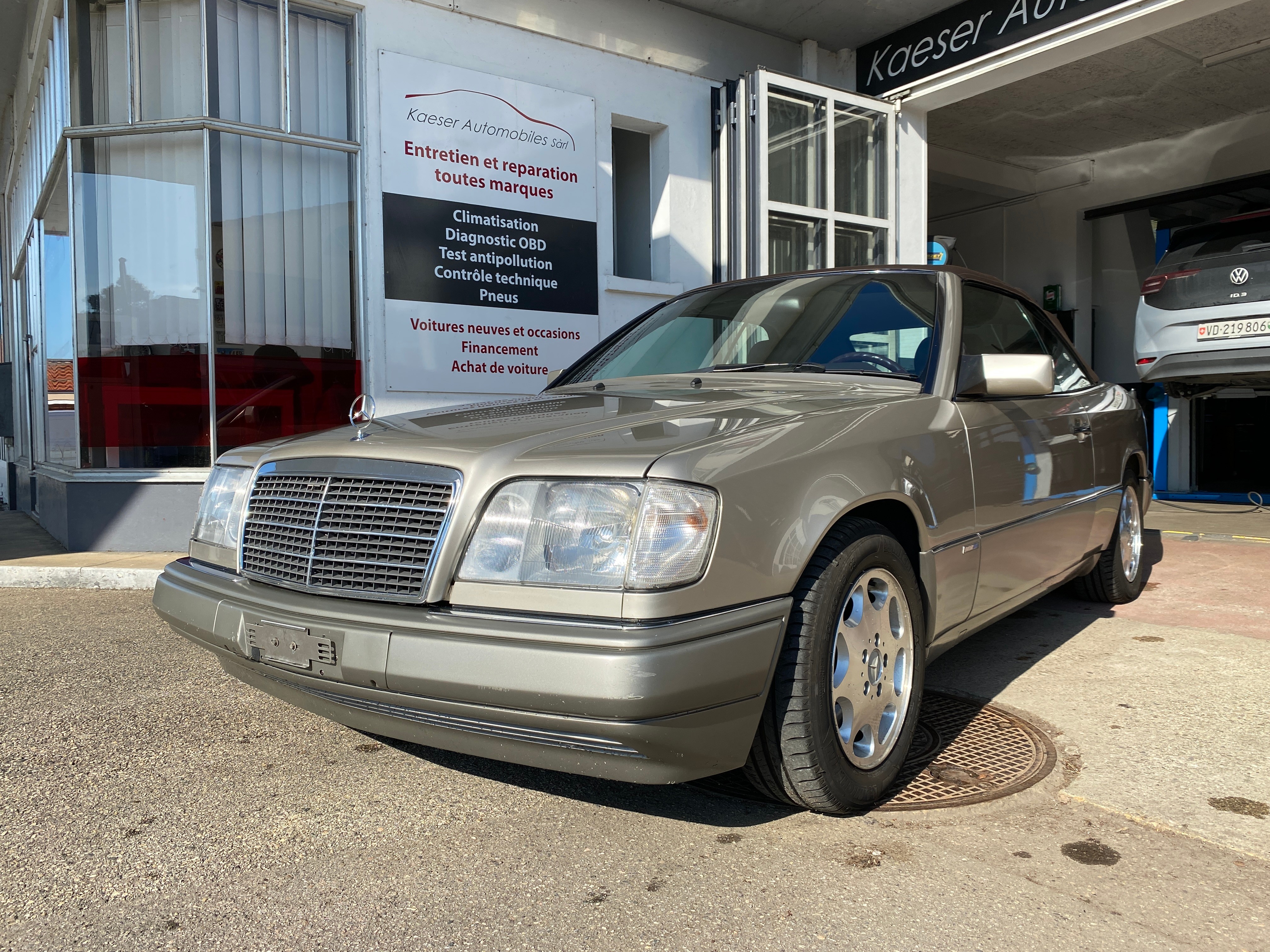 MERCEDES-BENZ E 320 Cabrio