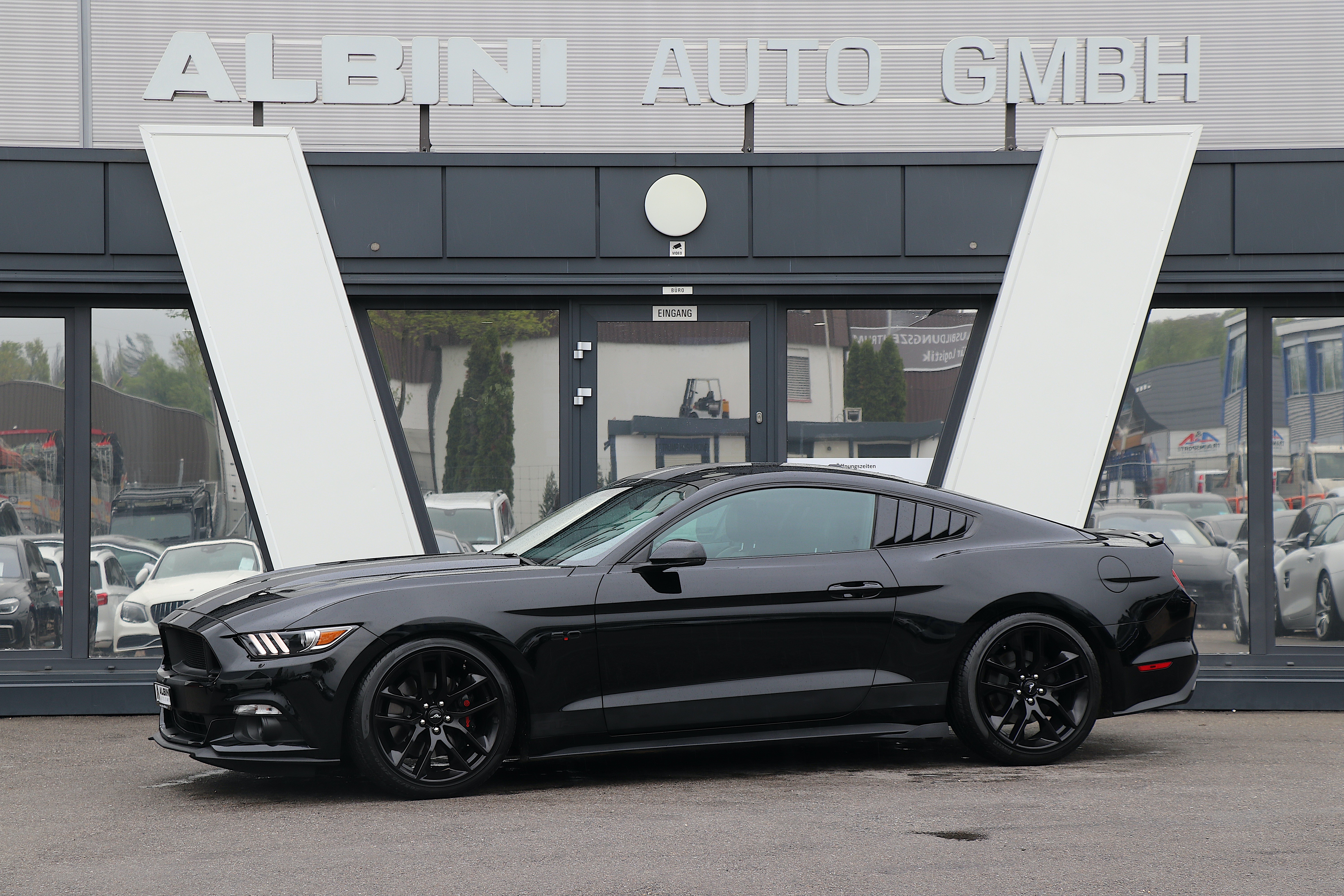 FORD Mustang Coupe GT 5.0