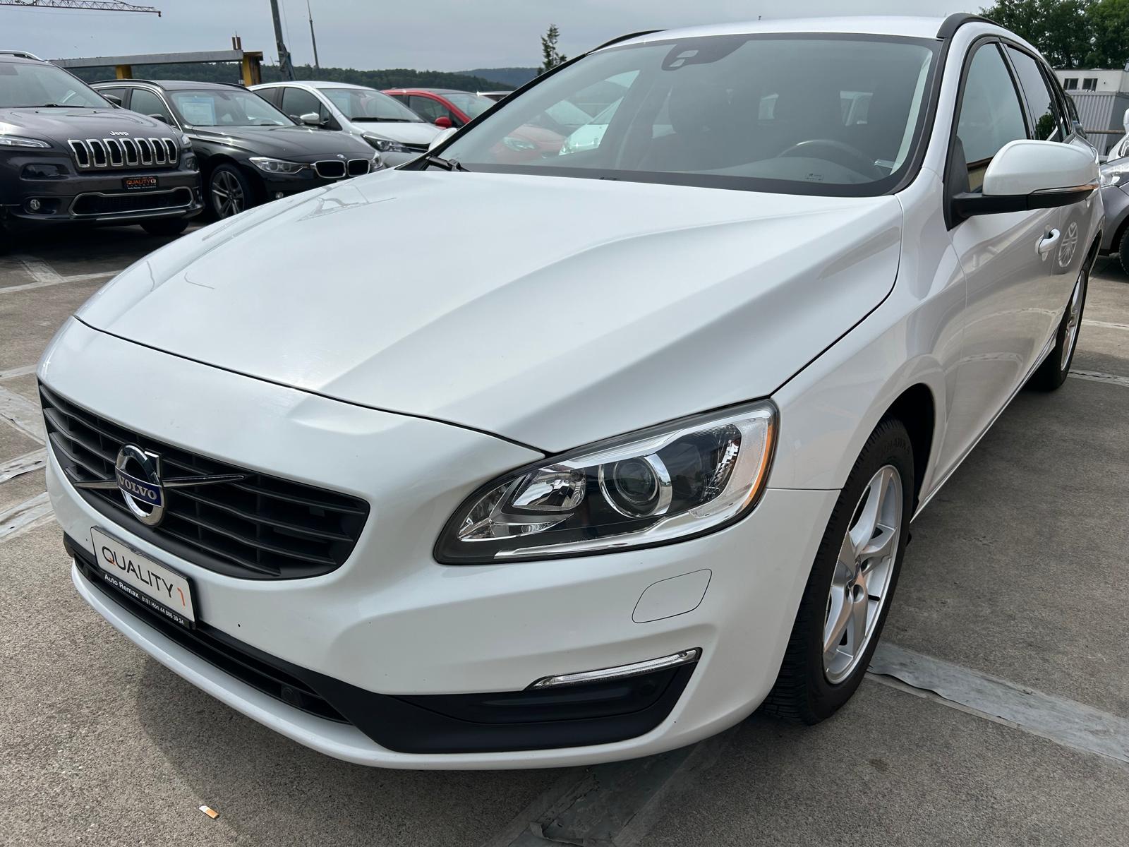 VOLVO V60 D3 Kinetic Geartronic