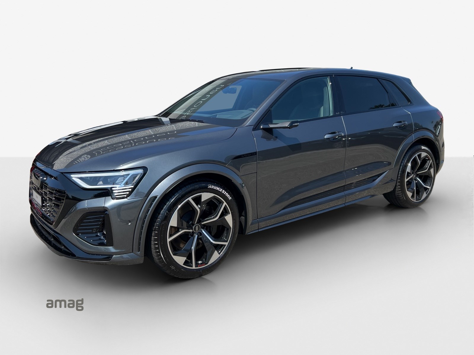 AUDI SQ8 e-tron quattro