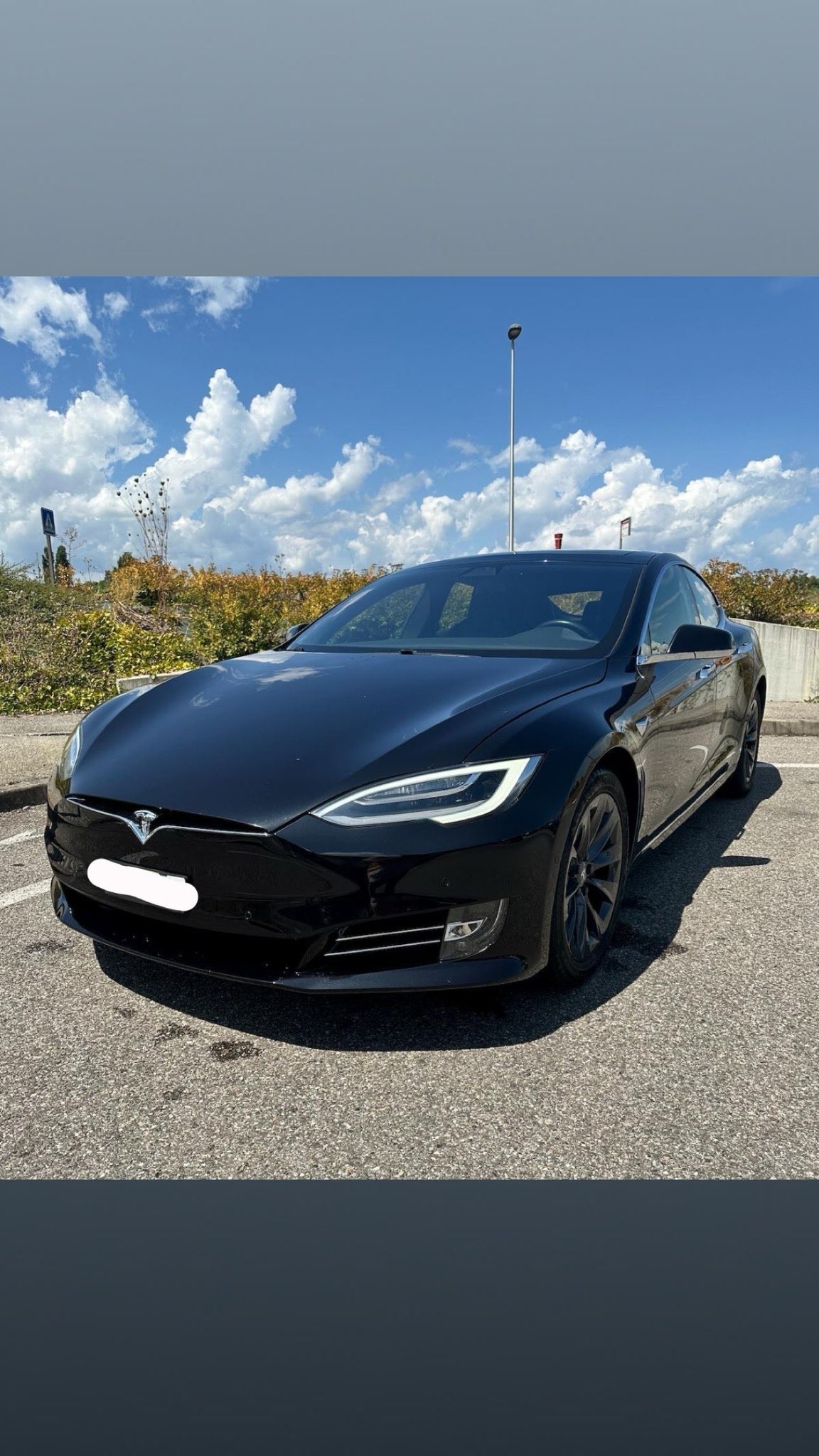 TESLA Model S 90 D