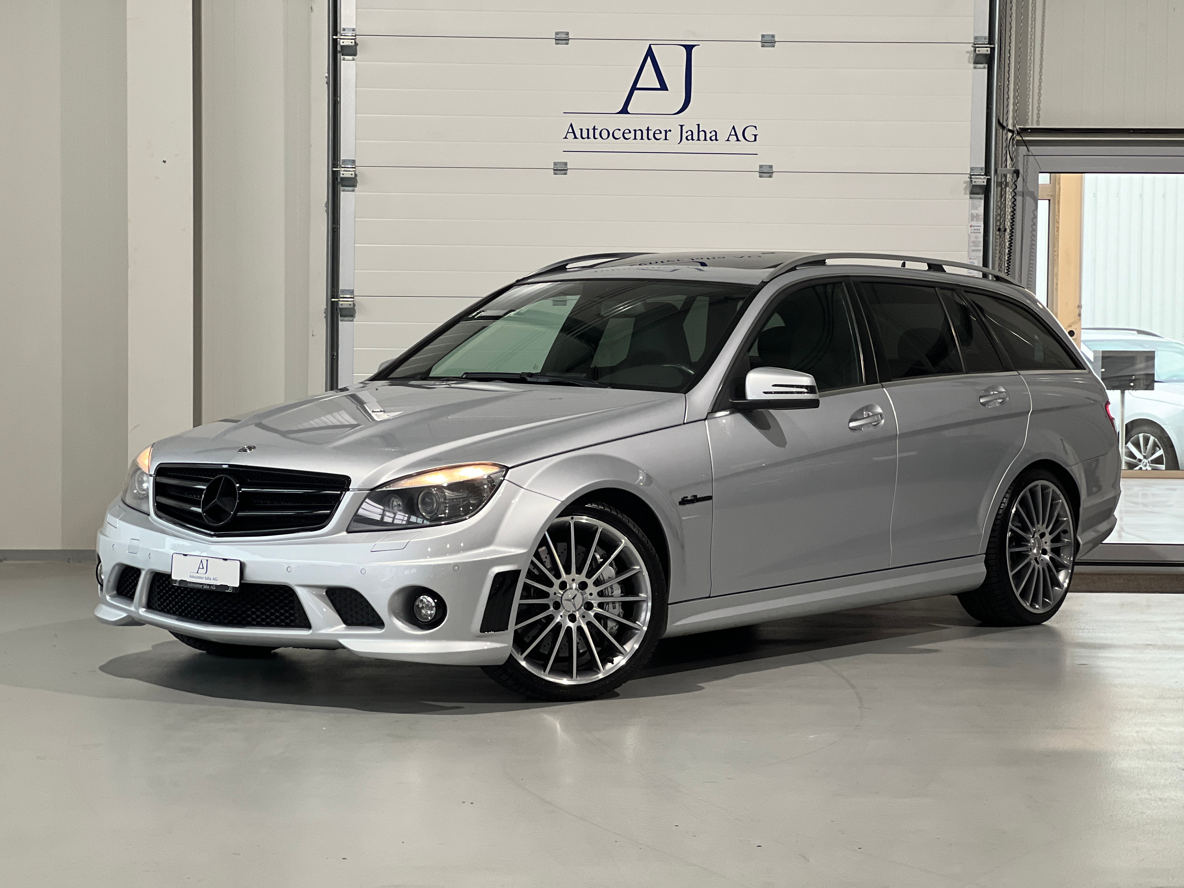 MERCEDES-BENZ C 63 AMG Avantgarde 7G-Tronic